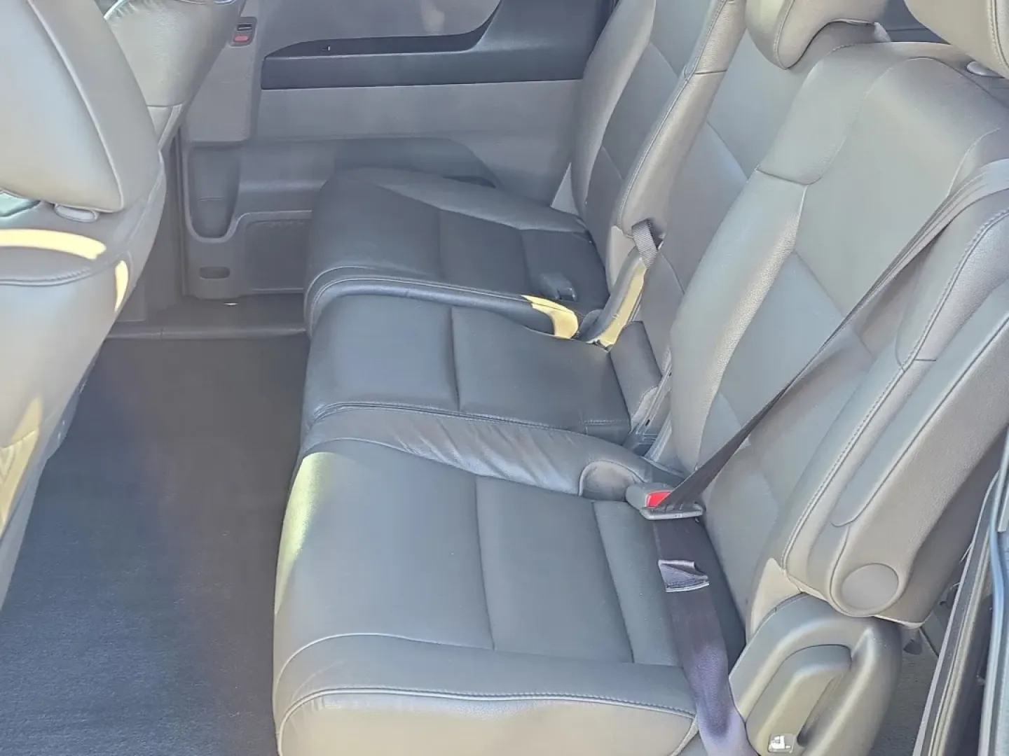 2014 Honda Odyssey EX-L (5FNRL5H68EB) with an Other engine, located at 3959 U.S. 80 W, Phenix City, AL, 36870, (334) 297-4885, 32.469296, -85.135185 - **Unleash Family Adventures with the 2014 Honda Odyssey EX-L at Gils Auto!**<br /> <br /> Are you searching for the perfect vehicle to elevate your family road trips and daily commutes? Look no further than the 2014 Honda Odyssey EX-L, an exceptional minivan designed to keep your family comfortable, - Photo#10