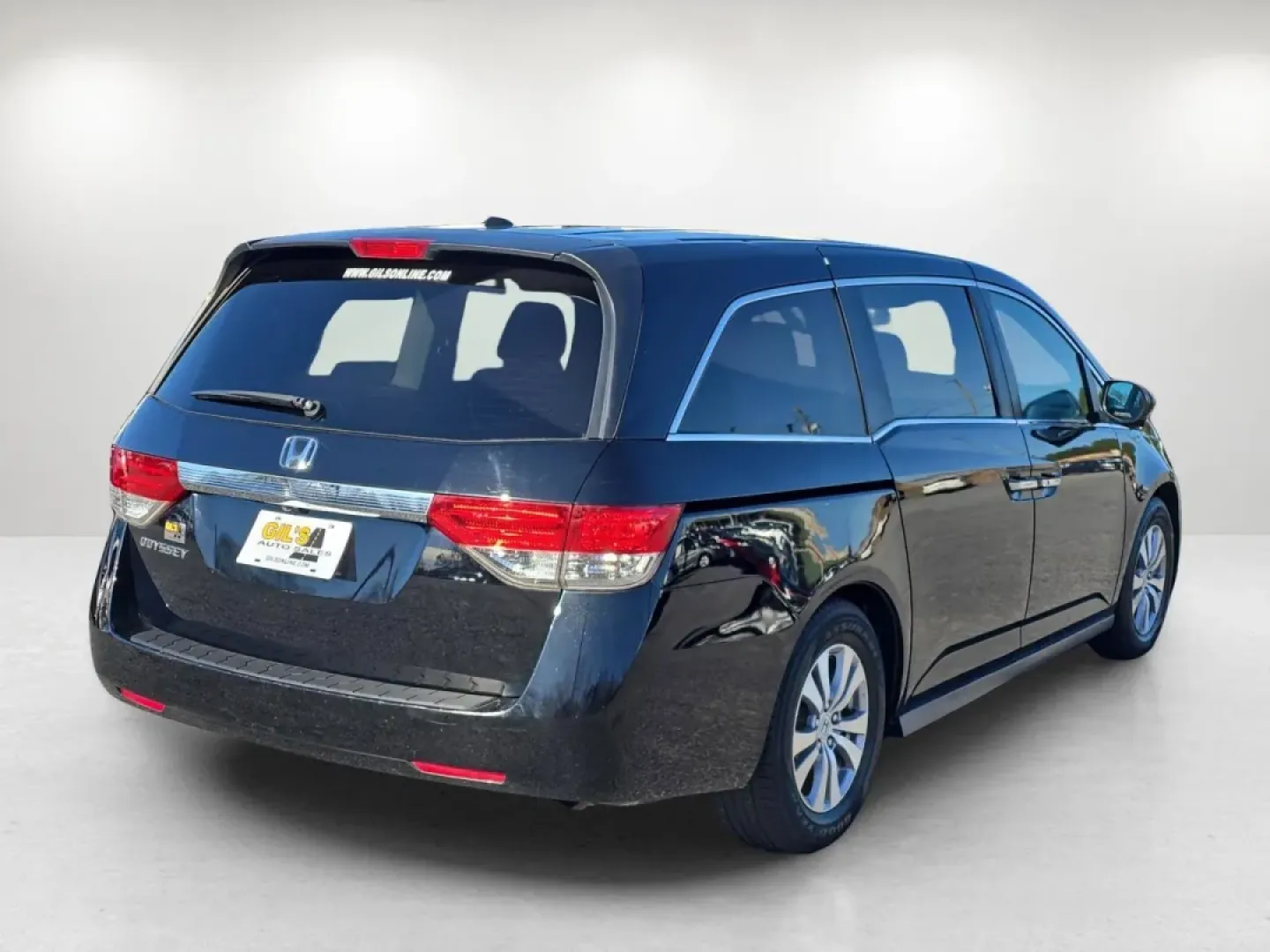2014 Honda Odyssey EX-L (5FNRL5H68EB) with an Other engine, located at 1430 Gateway Drive, Opelika, AL, 36801, (334) 239-0944, 32.637871, -85.409790 - **Unleash Family Adventures with the 2014 Honda Odyssey EX-L at Gils Auto!**<br /> <br /> Are you searching for the perfect vehicle to elevate your family road trips and daily commutes? Look no further than the 2014 Honda Odyssey EX-L, an exceptional minivan designed to keep your family comfortable, - Photo#4