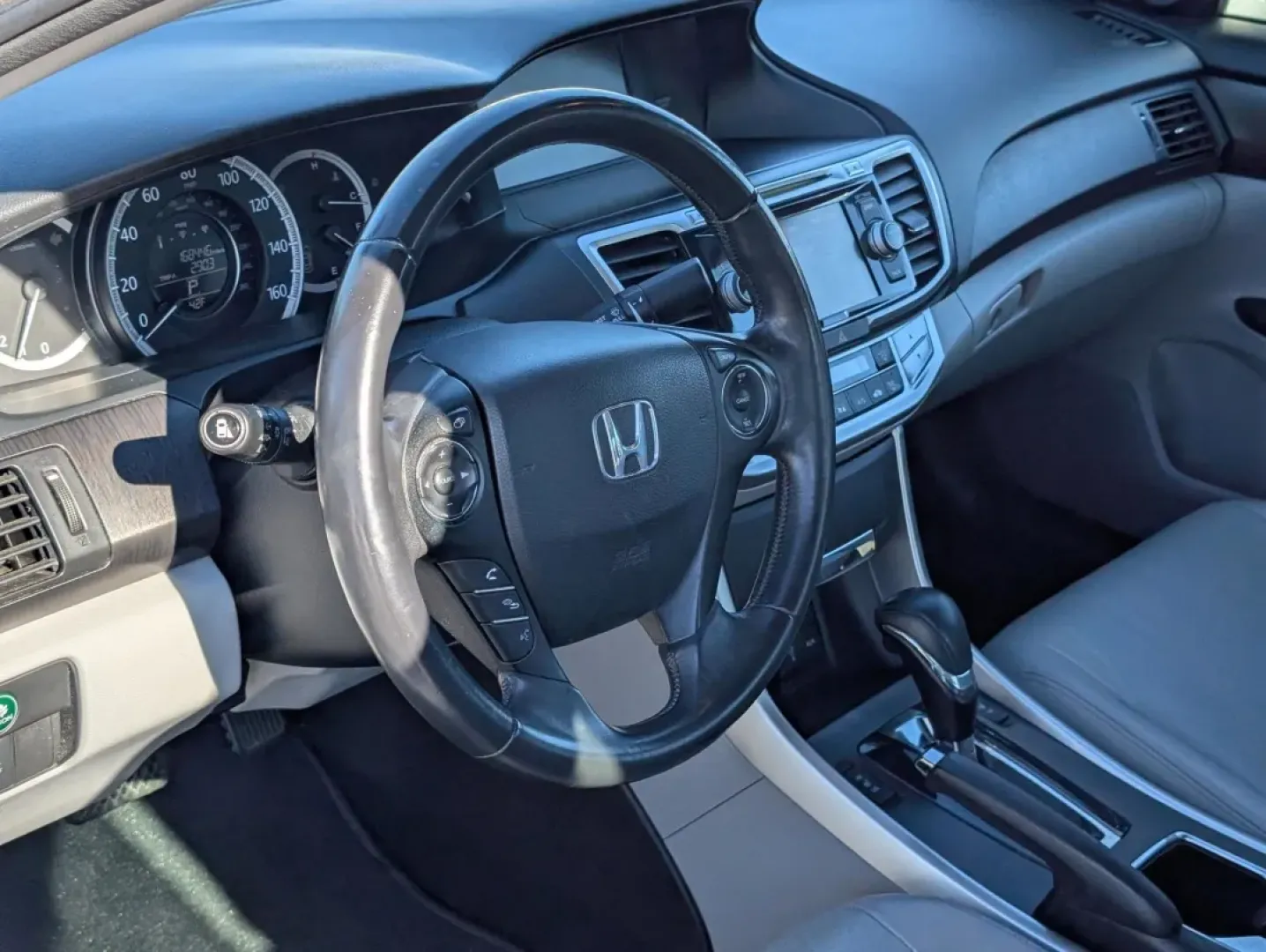 2013 Honda Accord Sdn EX-L (1HGCR2F80DA) with an Other engine, located at 3959 U.S. 80 W, Phenix City, AL, 36870, (334) 297-4885, 32.469296, -85.135185 - **Discover Your Perfect Ride for Adventure: 2013 Honda Accord EX-L at Gils Auto - Phenix City**<br /> <br /> Are you ready to elevate your driving experience? Whether you're commuting to work, running errands, or planning a weekend getaway, the 2013 Honda Accord EX-L is your ideal companion. With it - Photo#10