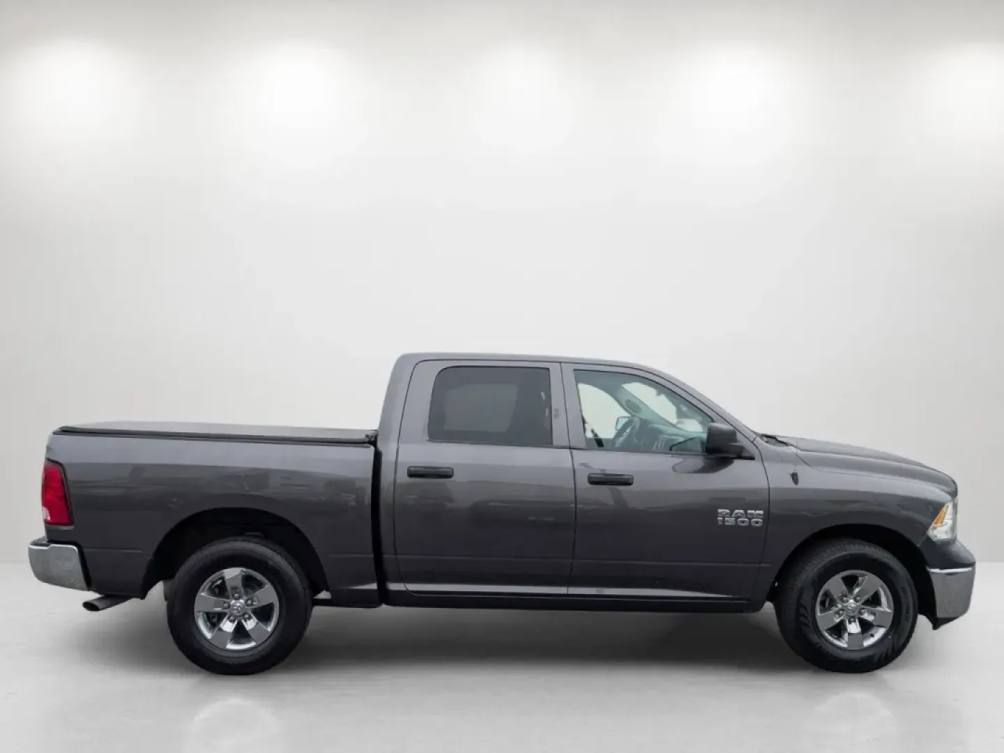 2016 /Diesel Gray/Black Ram 1500 Tradesman (1C6RR6KGXGS) with an Other engine, located at 1430 Gateway Drive, Opelika, AL, 36801, (334) 239-0944, 32.637871, -85.409790 - Are you ready to elevate your lifestyle with the ultimate truck companion? Look no further than this 2016 Ram 1500 Tradesman Crew Cab Pickup, perfect for growing families, weekend adventurers, or anyone who needs a reliable vehicle for their daily commute. At Gils Auto - Phenix City - Prime, we unde - Photo#3