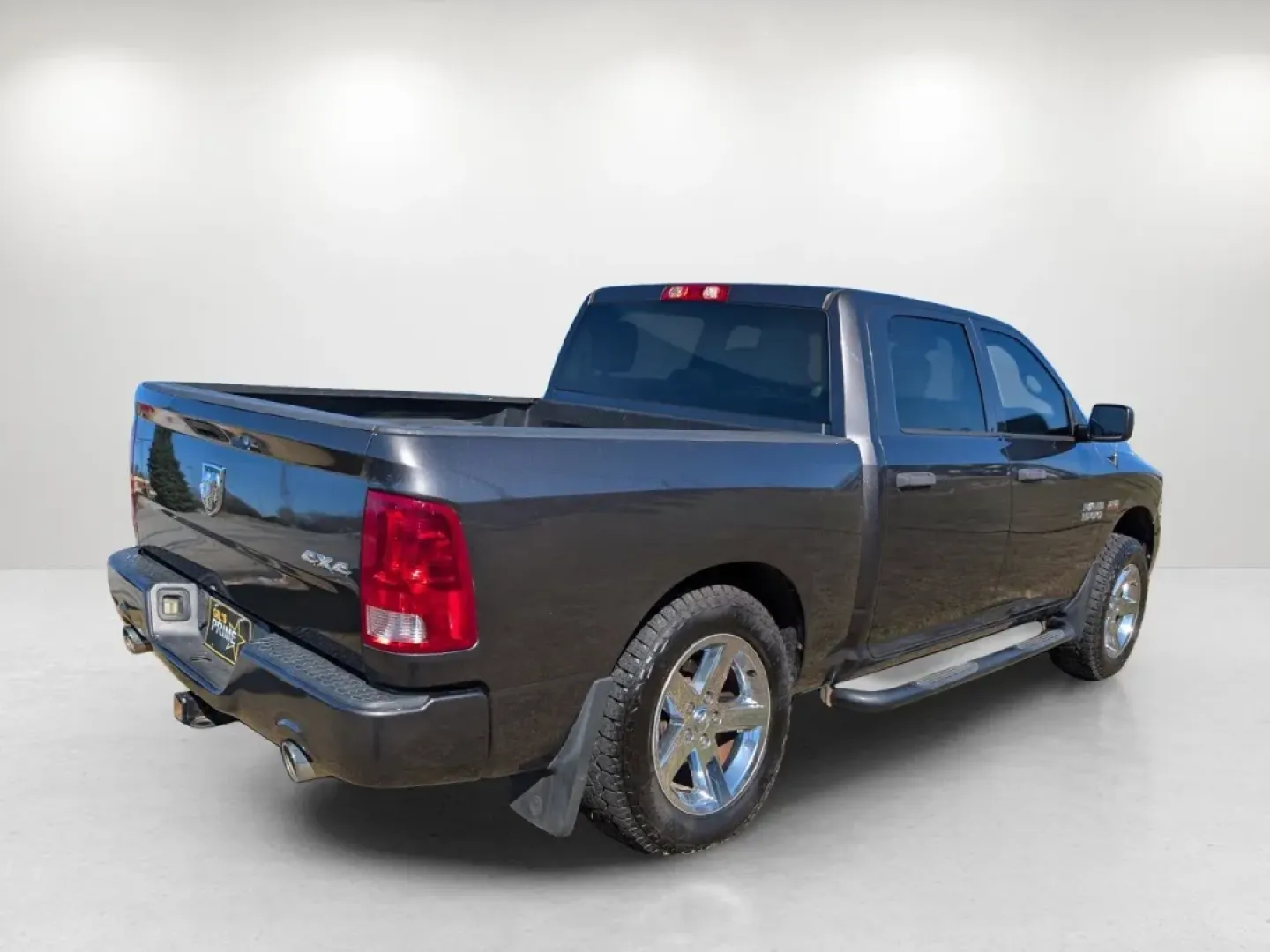 2016 /Diesel Gray/Black Ram 1500 Express (3C6RR7KT0GG) with an Other engine, located at 5115 14th Ave., Columbus, GA, 31904, (706) 323-0345, 32.511494, -84.971046 - Discover the perfect blend of rugged capability and comfort with the 2016 Ram 1500 Express, a pickup truck that's designed for both work and play. Whether you're a growing family needing dependable transportation, a weekend adventurer looking for your next thrill, or a budget-conscious buyer seeking - Photo#4