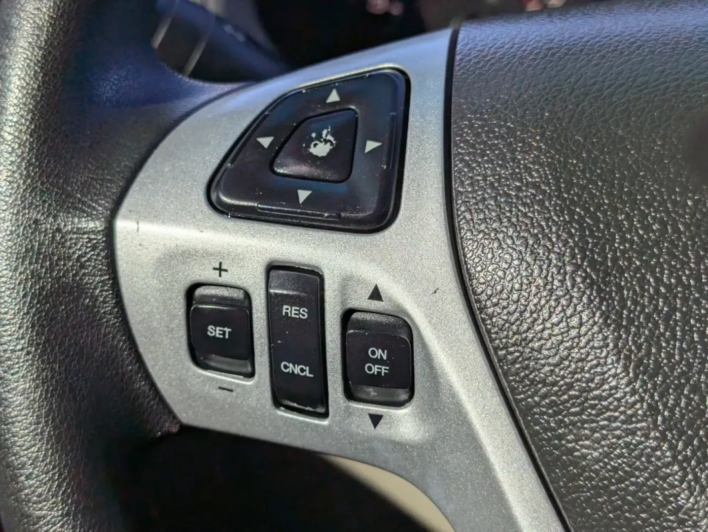 2015 /Medium Light Stone Ford Explorer Base (1FM5K7B88FG) with an Other engine, located at 3959 U.S. 80 W, Phenix City, AL, 36870, (334) 297-4885, 32.469296, -85.135185 - 2015 Ford Explorer Base - Photo#19