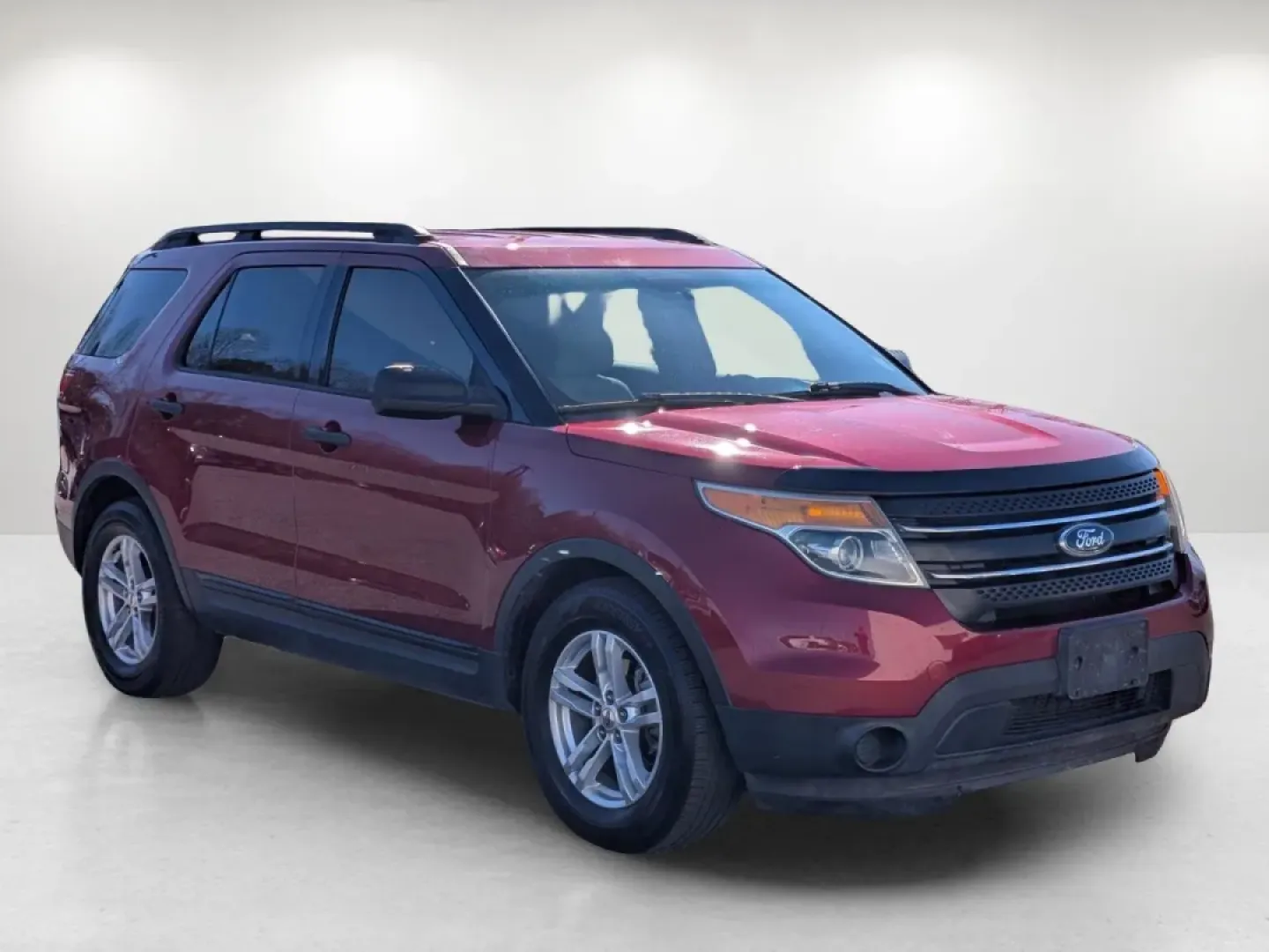 2015 /Medium Light Stone Ford Explorer Base (1FM5K7B88FG) with an Other engine, located at 1430 Gateway Drive, Opelika, AL, 36801, (334) 239-0944, 32.637871, -85.409790 - **Discover Adventure and Comfort in the 2015 Ford Explorer at Gils Auto!**<br /> <br /> Are you ready to elevate your family road trips or weekend adventures? Look no further than this 2015 Ford Explorer, an SUV designed for those who crave spaciousness, versatility, and modern technology. Perfect f - Photo#2