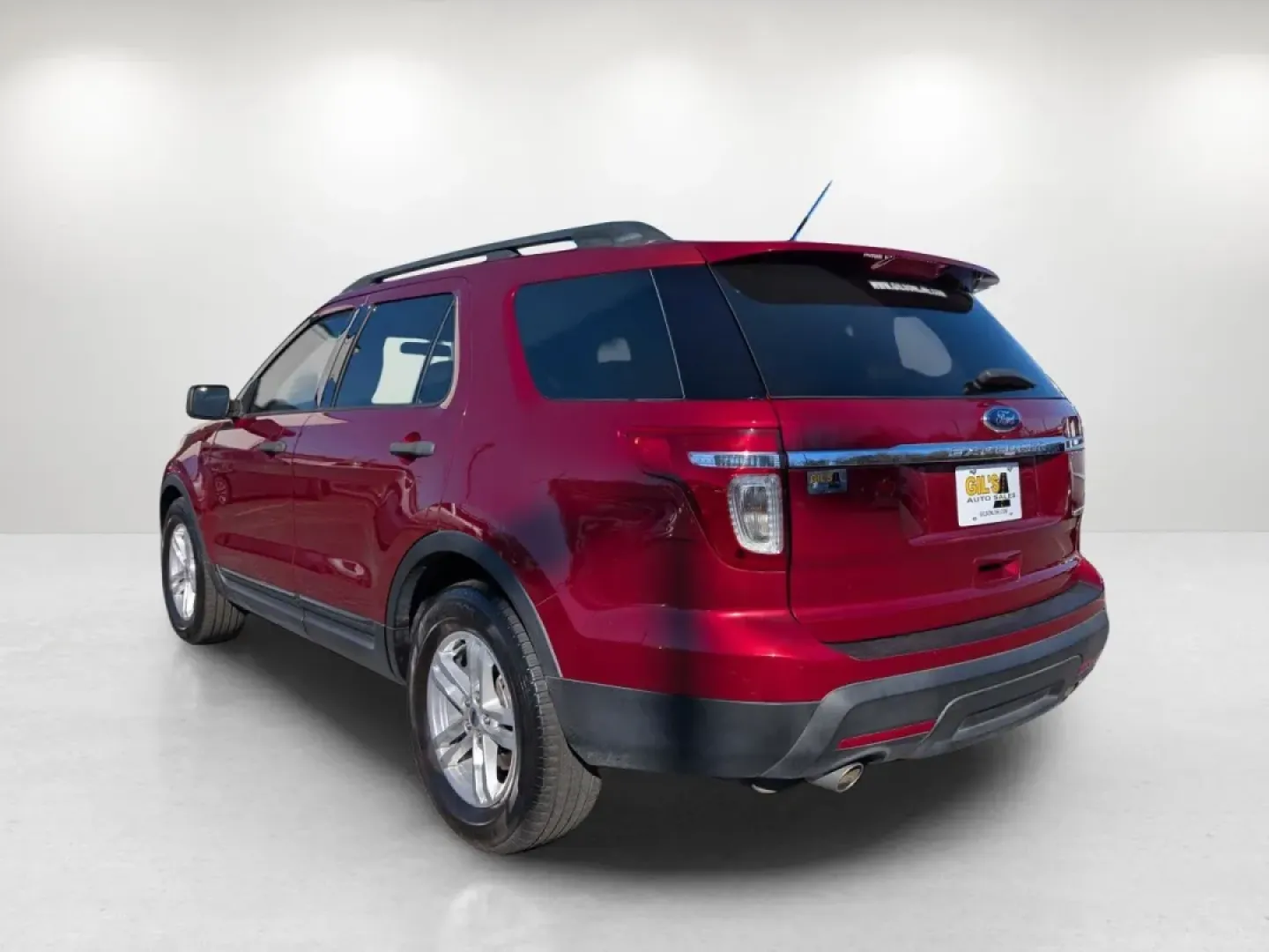 2015 /Medium Light Stone Ford Explorer Base (1FM5K7B88FG) with an Other engine, located at 1430 Gateway Drive, Opelika, AL, 36801, (334) 239-0944, 32.637871, -85.409790 - **Discover Adventure and Comfort in the 2015 Ford Explorer at Gils Auto!**<br /> <br /> Are you ready to elevate your family road trips or weekend adventures? Look no further than this 2015 Ford Explorer, an SUV designed for those who crave spaciousness, versatility, and modern technology. Perfect f - Photo#6