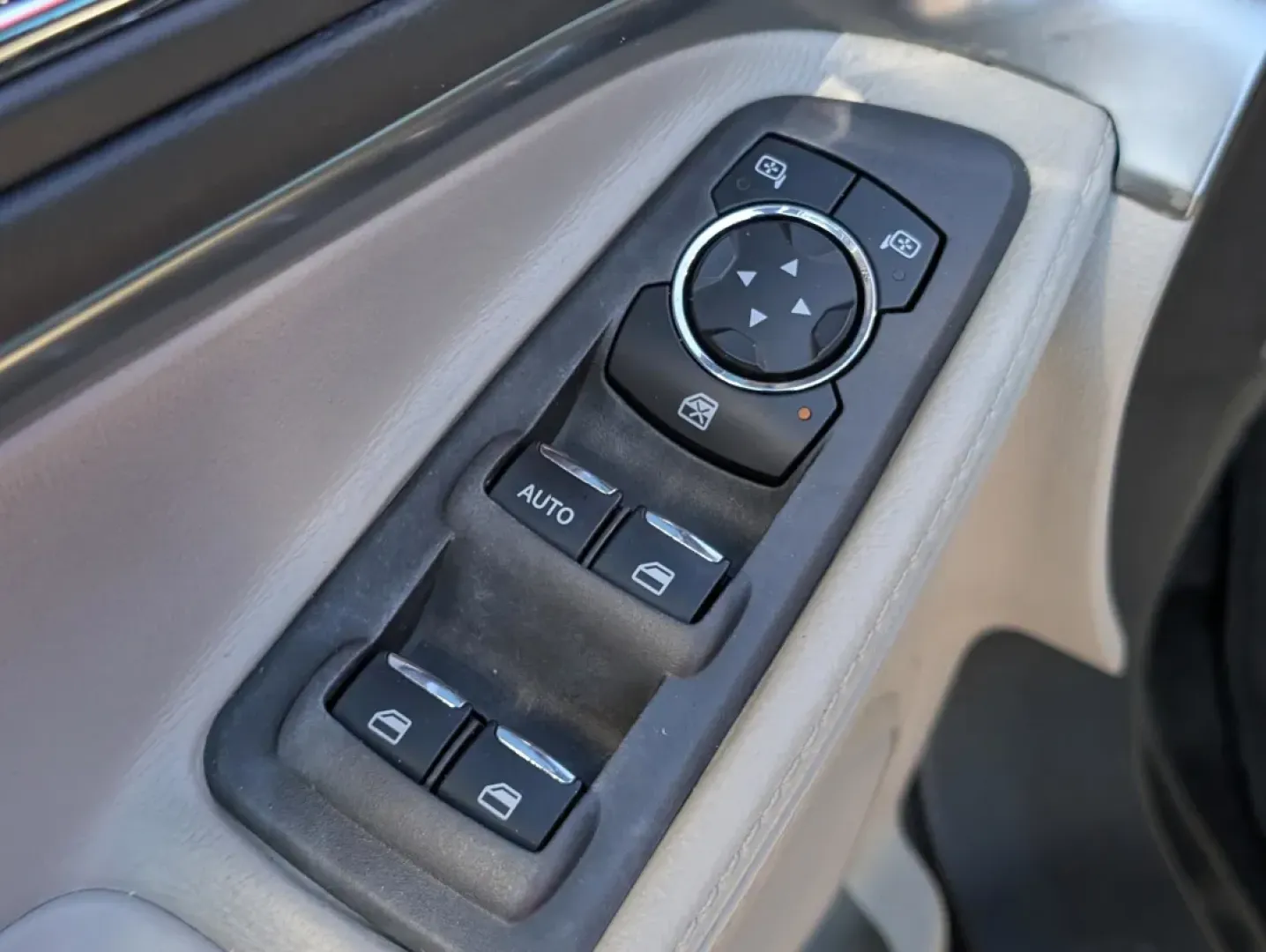 2015 /Medium Light Stone Ford Explorer Base (1FM5K7B88FG) with an Other engine, located at 1430 Gateway Drive, Opelika, AL, 36801, (334) 239-0944, 32.637871, -85.409790 - **Discover Adventure and Comfort in the 2015 Ford Explorer at Gils Auto!**<br /> <br /> Are you ready to elevate your family road trips or weekend adventures? Look no further than this 2015 Ford Explorer, an SUV designed for those who crave spaciousness, versatility, and modern technology. Perfect f - Photo#10