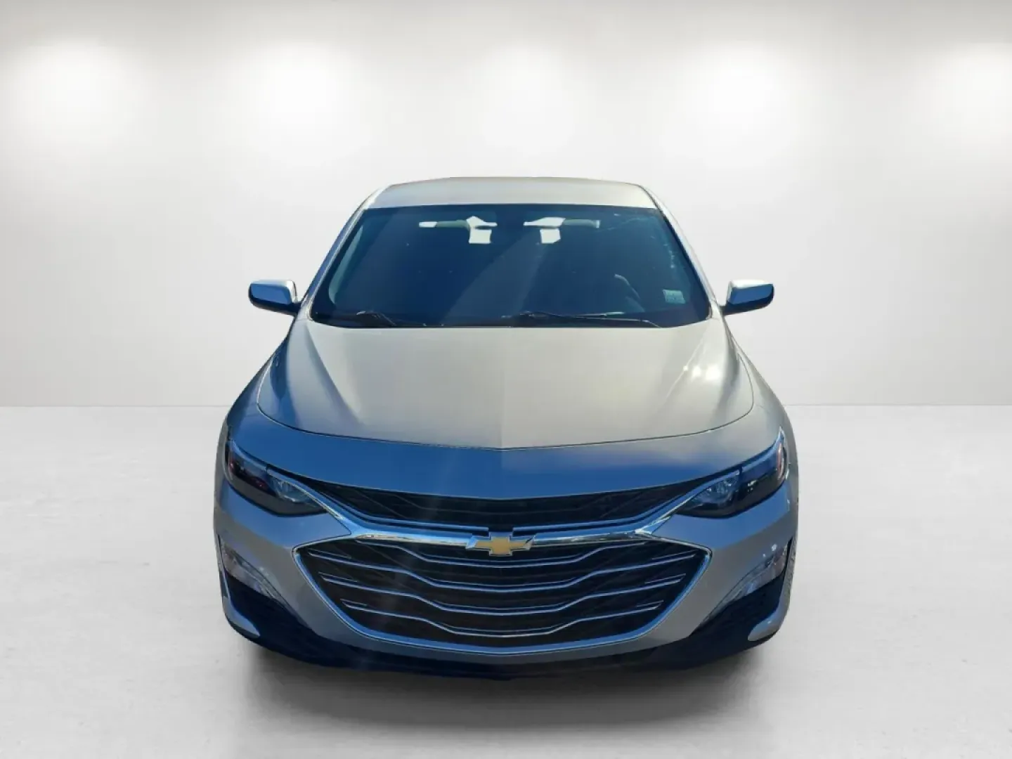 2020 /Jet Black Chevrolet Malibu LT (1G1ZD5ST2LF) with an Other engine, located at 7000 Northlake Connector, Columbus, GA, 31904, (706) 987-8085, 32.524975, -84.978134 - **Experience Your Ideal Daily Drive with the 2020 Chevrolet Malibu LT at Gils Auto in Phenix City!**<br /> <br /> Are you searching for a reliable sedan that perfectly balances style, comfort, and practicality? Look no further than the 2020 Chevrolet Malibu LT, available now at Gils Auto, your trust - Photo#1