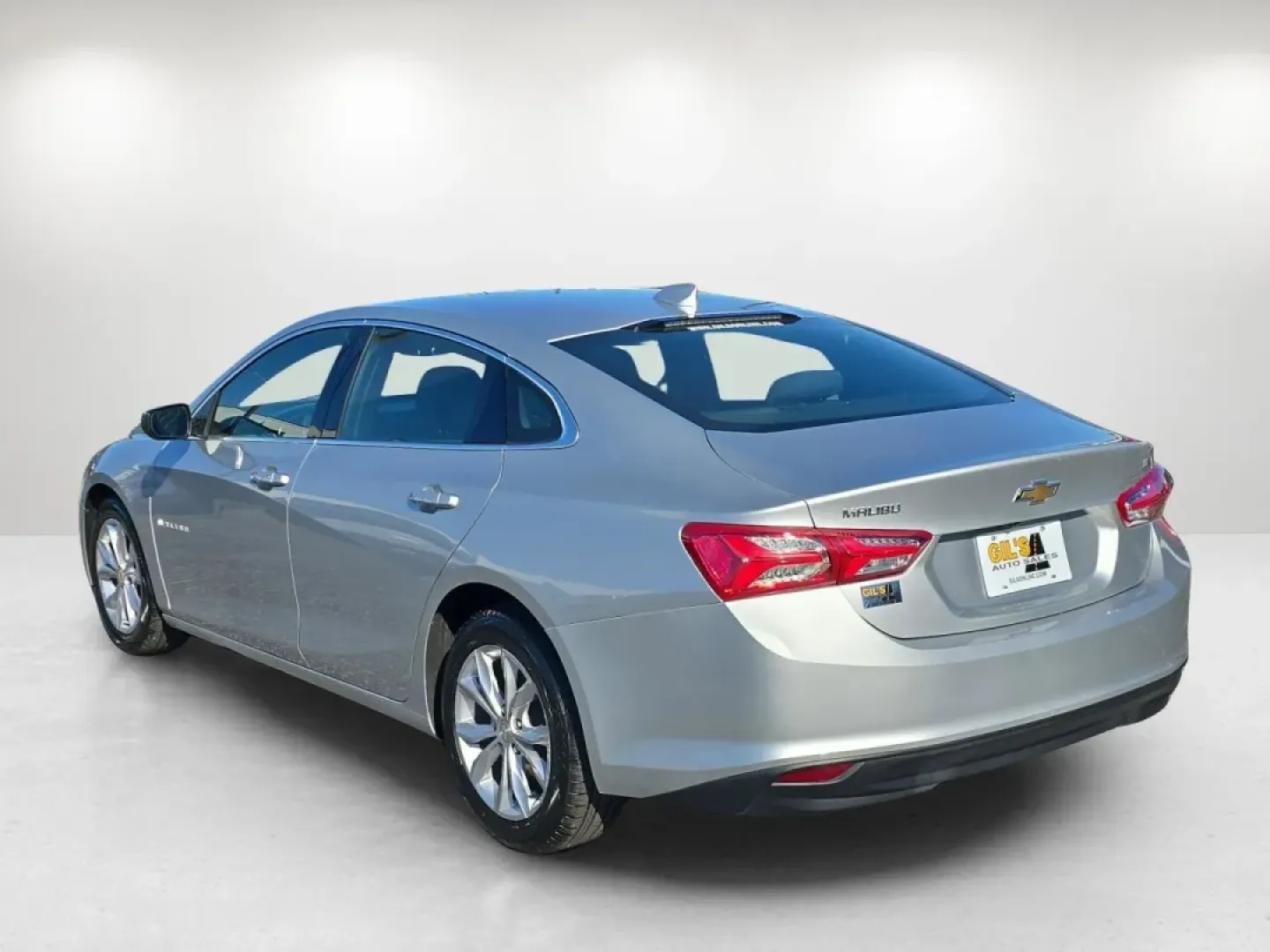 2020 /Jet Black Chevrolet Malibu LT (1G1ZD5ST2LF) with an Other engine, located at 7000 Northlake Connector, Columbus, GA, 31904, (706) 987-8085, 32.524975, -84.978134 - **Experience Your Ideal Daily Drive with the 2020 Chevrolet Malibu LT at Gils Auto in Phenix City!**<br /> <br /> Are you searching for a reliable sedan that perfectly balances style, comfort, and practicality? Look no further than the 2020 Chevrolet Malibu LT, available now at Gils Auto, your trust - Photo#6