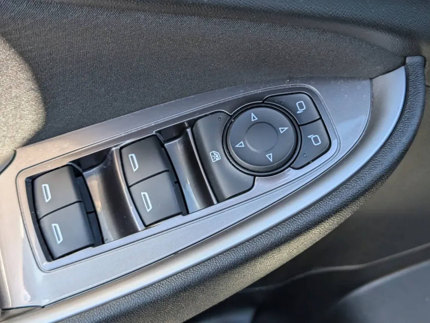 2021 /Dark Atmosphere/ Medium Ash Gray Chevrolet Mnalibu2 LS (1G1ZC5ST9MF) with an Other engine, located at 3959 U.S. 80 W, Phenix City, AL, 36870, (334) 297-4885, 32.469296, -85.135185 - 2021 Chevrolet Mnalibu2 LS - Photo#10