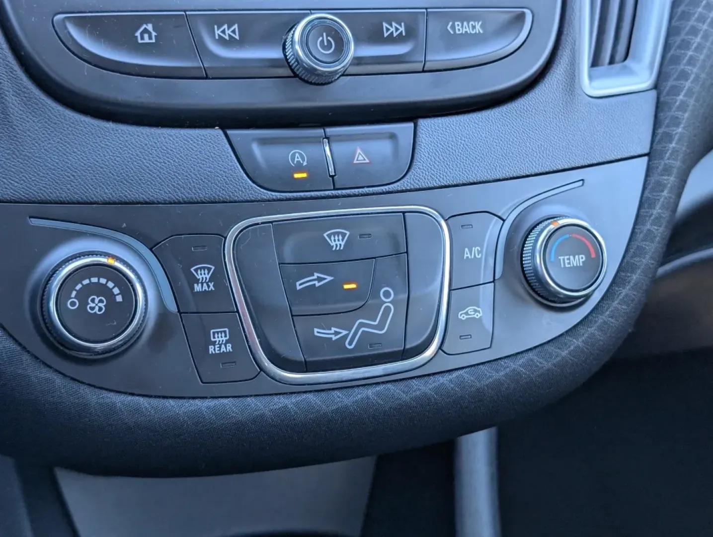 2021 /Dark Atmosphere/ Medium Ash Gray Chevrolet Mnalibu2 LS (1G1ZC5ST9MF) with an Other engine, located at 3959 U.S. 80 W, Phenix City, AL, 36870, (334) 297-4885, 32.469296, -85.135185 - 2021 Chevrolet Mnalibu2 LS - Photo#17