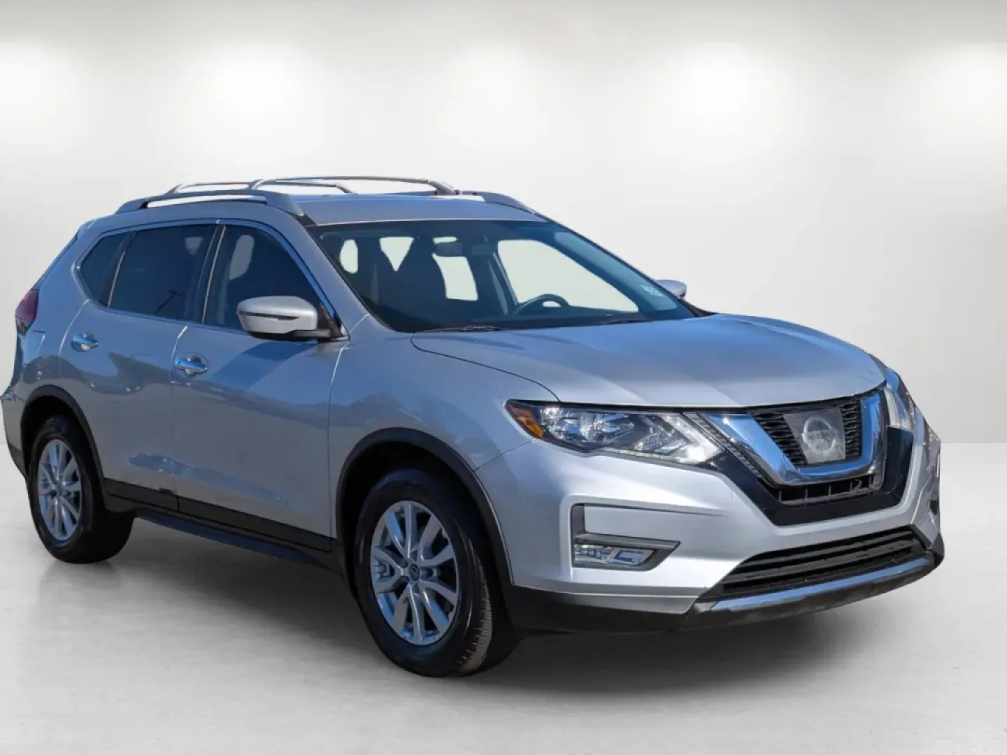 2017 /Charcoal Nissan Rogue SV (KNMAT2MT8HP) with an Other engine, located at 1430 Gateway Drive, Opelika, AL, 36801, (334) 239-0944, 32.637871, -85.409790 - Discover the perfect blend of style, comfort, and versatility with the 2017 Nissan Rogue SV, now available at Gils Auto in Phenix City, AL. This SUV is not just a vehicle; it's a lifestyle choice that caters to growing families, adventurous weekend warriors, and budget-conscious buyers alike. Imagin - Photo#2