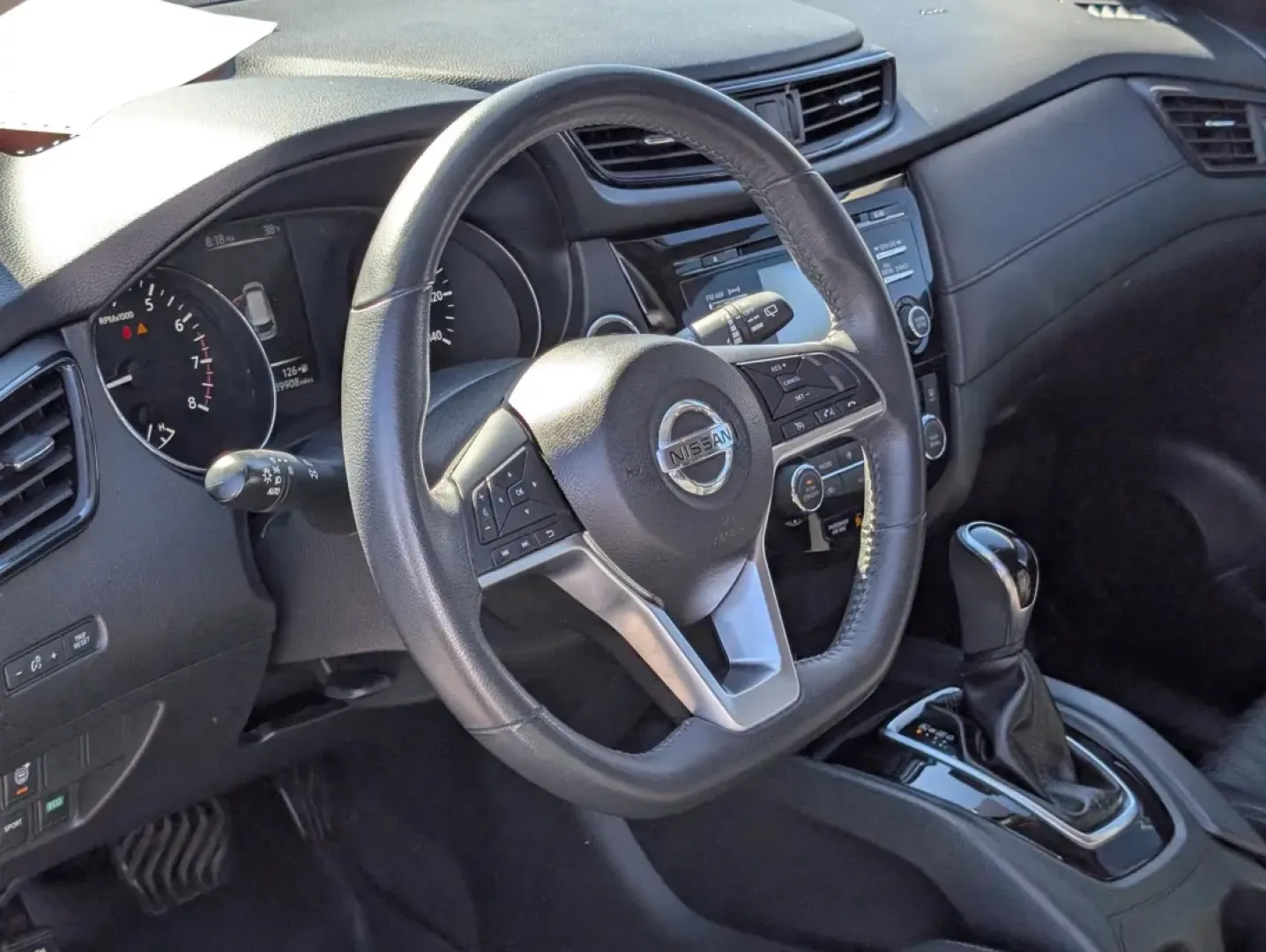 2017 /Charcoal Nissan Rogue SV (KNMAT2MT8HP) with an Other engine, located at 1430 Gateway Drive, Opelika, AL, 36801, (334) 239-0944, 32.637871, -85.409790 - Discover the perfect blend of style, comfort, and versatility with the 2017 Nissan Rogue SV, now available at Gils Auto in Phenix City, AL. This SUV is not just a vehicle; it's a lifestyle choice that caters to growing families, adventurous weekend warriors, and budget-conscious buyers alike. Imagin - Photo#10