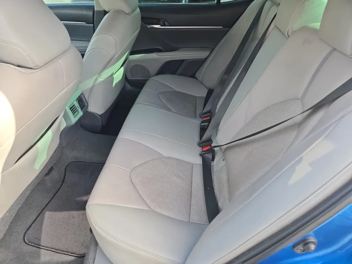 2018 Toyota Camry XSE (4T1B61HK4JU) with an Other engine, located at 3959 U.S. 80 W, Phenix City, AL, 36870, (334) 297-4885, 32.469296, -85.135185 - Discover the perfect blend of style, comfort, and reliability with the 2018 Toyota Camry XSE, available now at Gils Auto in Phenix City, AL. This sedan is not just a vehicle; it's an experience waiting to enhance your lifestyle, whether you're commuting to work, running errands, or setting off on we - Photo#12