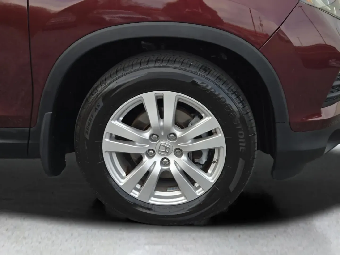 2016 Honda Pilot LX (5FNYF5H10GB) with an Other engine, located at 1430 Gateway Drive, Opelika, AL, 36801, (334) 239-0944, 32.637871, -85.409790 - **Adventure Awaits with the 2016 Honda Pilot LX: Your Perfect Family SUV!**<br /> <br /> Are you seeking a versatile and spacious vehicle that perfectly accommodates your growing family or weekend adventures? Look no further than the 2016 Honda Pilot LX, now available at Gils Auto in Phenix City, AL - Photo#2