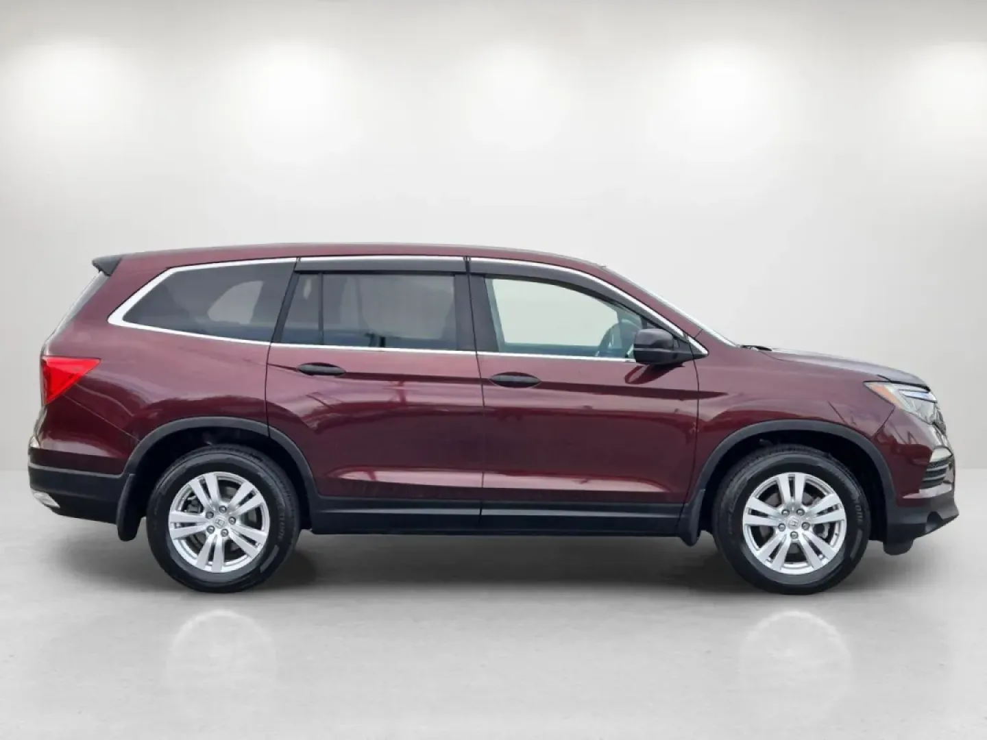 2016 Honda Pilot LX (5FNYF5H10GB) with an Other engine, located at 1430 Gateway Drive, Opelika, AL, 36801, (334) 239-0944, 32.637871, -85.409790 - **Adventure Awaits with the 2016 Honda Pilot LX: Your Perfect Family SUV!**<br /> <br /> Are you seeking a versatile and spacious vehicle that perfectly accommodates your growing family or weekend adventures? Look no further than the 2016 Honda Pilot LX, now available at Gils Auto in Phenix City, AL - Photo#4