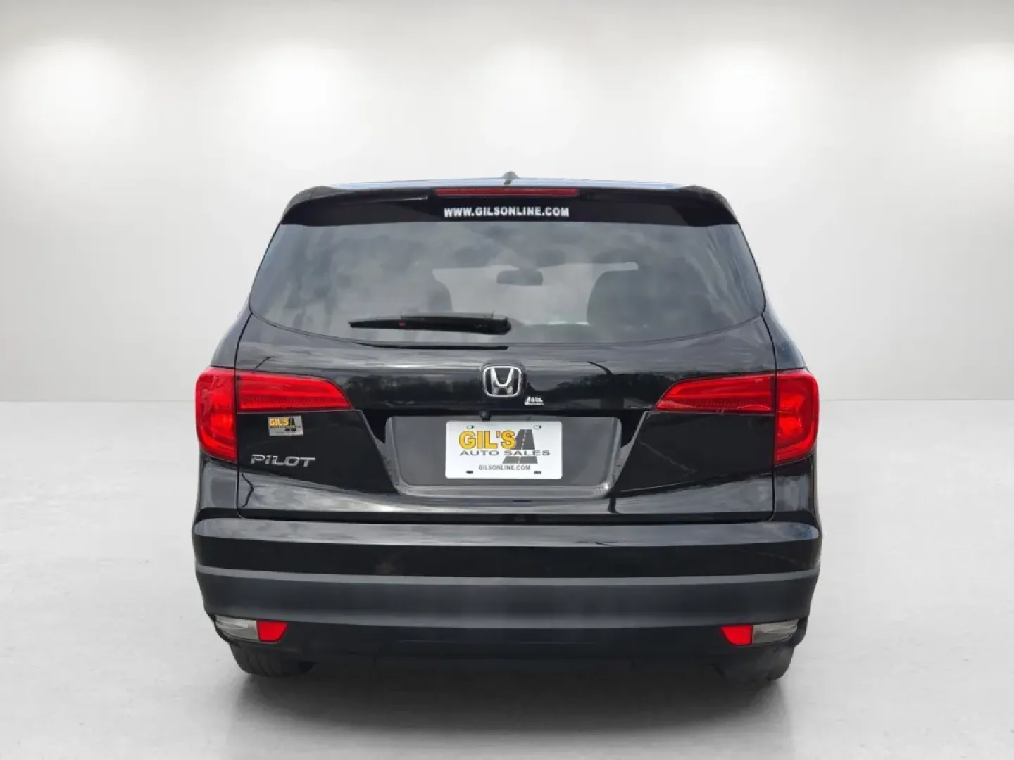 2017 Honda Pilot EX-L (5FNYF5H55HB) with an Other engine, located at 5115 14th Ave., Columbus, GA, 31904, (706) 323-0345, 32.511494, -84.971046 - **Unleash Adventure with the 2017 Honda Pilot EX-L at Gils Auto in Phenix City, AL!**<br /> <br /> Are you seeking the perfect vehicle for your family adventures, weekend getaways, or daily commutes? Look no further! The 2017 Honda Pilot EX-L is designed for families and individuals who crave space, - Photo#6