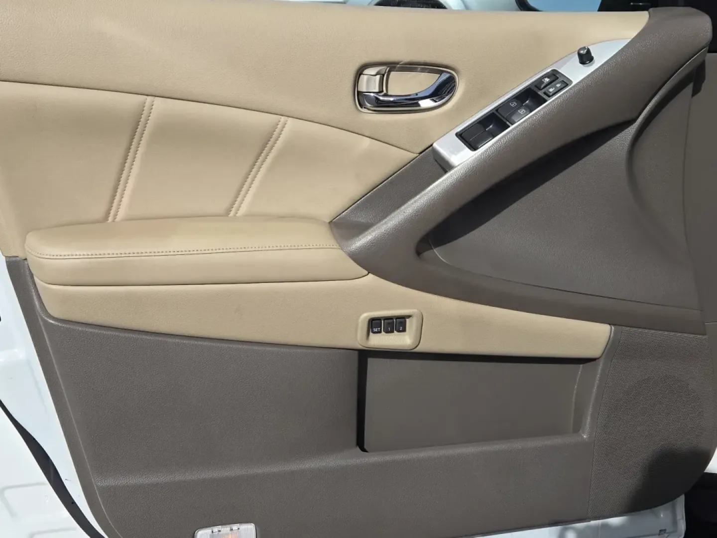 2011 /Beige Nissan Murano SL (JN8AZ1MU4BW) with an Other engine, located at 3959 U.S. 80 W, Phenix City, AL, 36870, (334) 297-4885, 32.469296, -85.135185 - **Adventure Awaits: Discover the 2011 Nissan Murano SL at Gils Auto in Phenix City, AL!**<br /> <br /> Imagine cruising through the picturesque streets of Phenix City or embarking on a weekend getaway with friends and family in a spacious and stylish SUV. The 2011 Nissan Murano SL offers the perfect - Photo#9