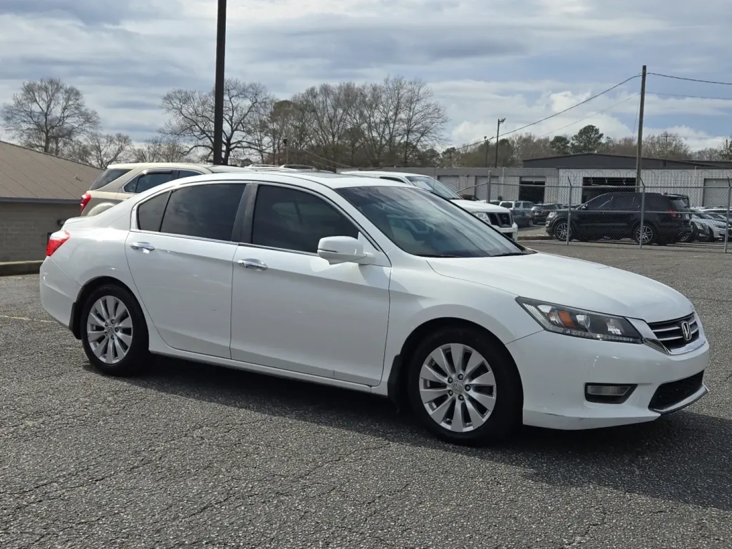 2013 Honda Accord Sdn EX-L (1HGCR2F84DA) with an Other engine, located at 3959 U.S. 80 W, Phenix City, AL, 36870, (334) 297-4885, 32.469296, -85.135185 - Discover the perfect blend of style and reliability with the 2013 Honda Accord EX-L, an exceptional sedan that's not just a vehicle-it's a lifestyle enhancer! Ideal for families, commuters, and anyone seeking a dependable ride for weekend adventures, this Accord is designed to elevate your driving e - Photo#3
