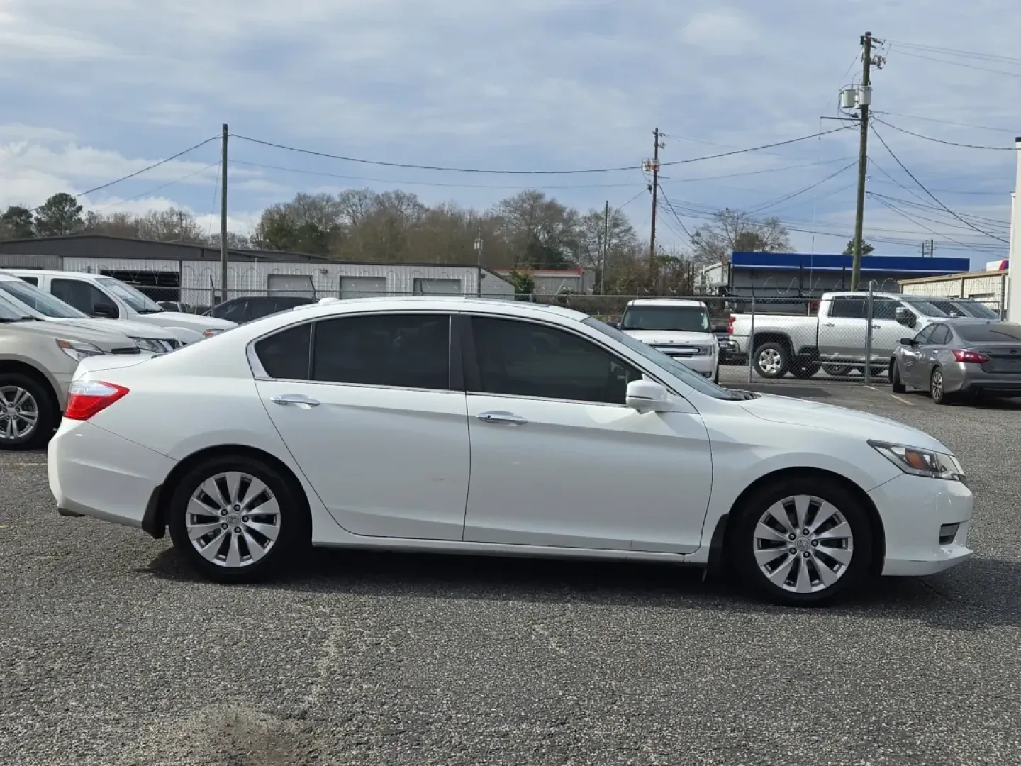 2013 Honda Accord Sdn EX-L (1HGCR2F84DA) with an Other engine, located at 3959 U.S. 80 W, Phenix City, AL, 36870, (334) 297-4885, 32.469296, -85.135185 - Discover the perfect blend of style and reliability with the 2013 Honda Accord EX-L, an exceptional sedan that's not just a vehicle-it's a lifestyle enhancer! Ideal for families, commuters, and anyone seeking a dependable ride for weekend adventures, this Accord is designed to elevate your driving e - Photo#4