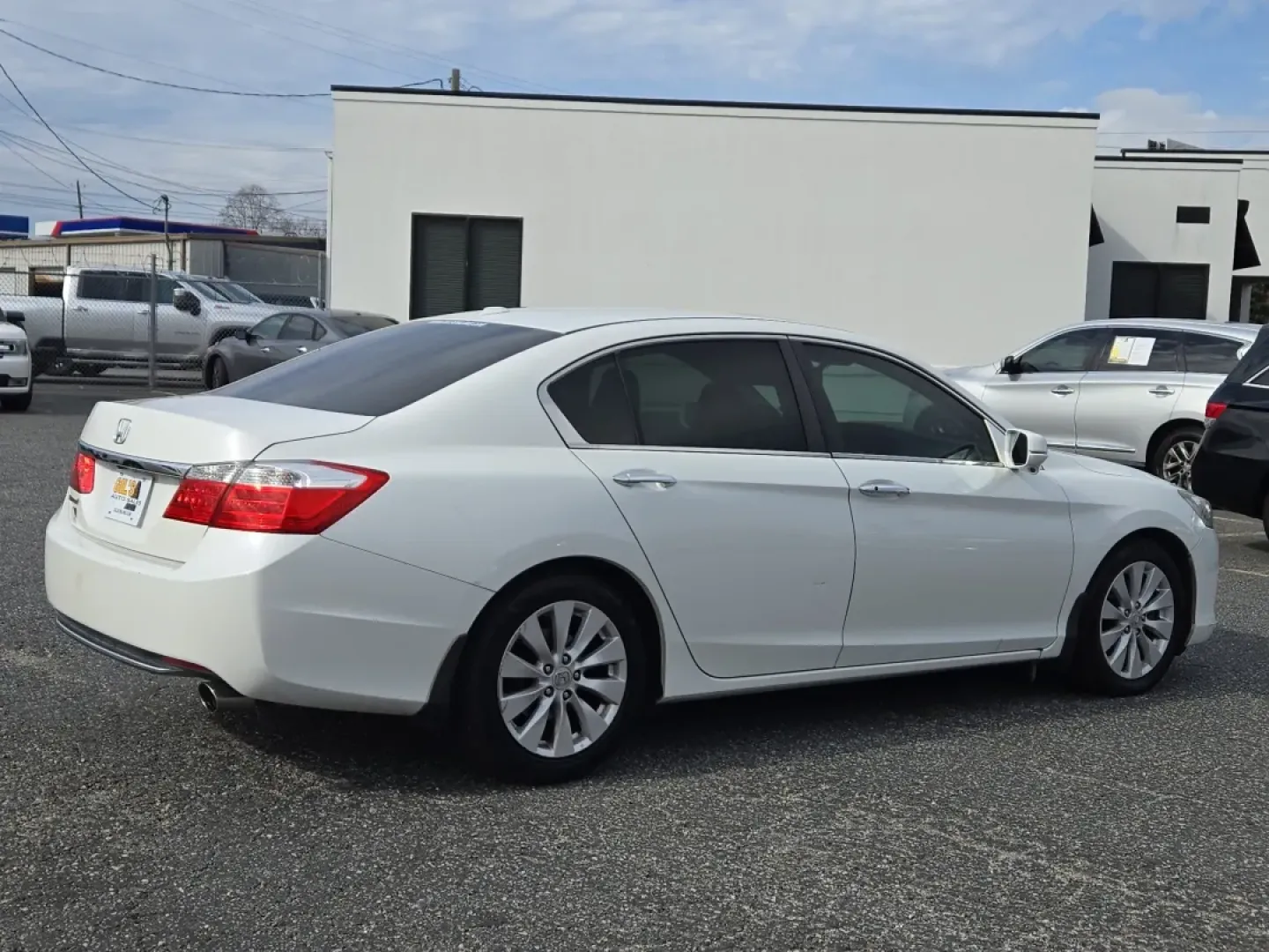 2013 Honda Accord Sdn EX-L (1HGCR2F84DA) with an Other engine, located at 3959 U.S. 80 W, Phenix City, AL, 36870, (334) 297-4885, 32.469296, -85.135185 - Discover the perfect blend of style and reliability with the 2013 Honda Accord EX-L, an exceptional sedan that's not just a vehicle-it's a lifestyle enhancer! Ideal for families, commuters, and anyone seeking a dependable ride for weekend adventures, this Accord is designed to elevate your driving e - Photo#5
