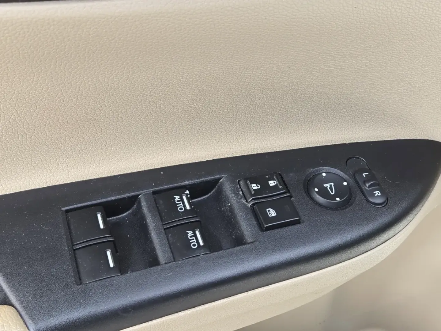 2013 Honda Accord Sdn EX-L (1HGCR2F84DA) with an Other engine, located at 3959 U.S. 80 W, Phenix City, AL, 36870, (334) 297-4885, 32.469296, -85.135185 - Discover the perfect blend of style and reliability with the 2013 Honda Accord EX-L, an exceptional sedan that's not just a vehicle-it's a lifestyle enhancer! Ideal for families, commuters, and anyone seeking a dependable ride for weekend adventures, this Accord is designed to elevate your driving e - Photo#10