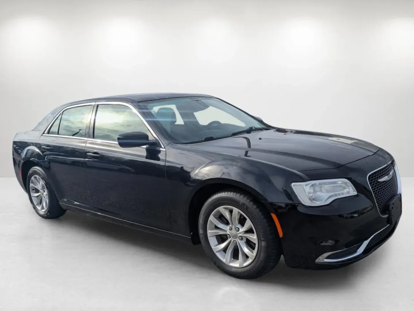 2015 /Black Chrysler 300 Limited (2C3CCAAG7FH) with an Other engine, located at 521 Old Farm Lane Rd, Prattville, AL, 36066, (334) 325-1505, 32.482460, -86.416367 - Are you ready to elevate your daily commute or weekend adventures? Imagine cruising through the vibrant streets of Phenix City in a stylish and reliable 2015 Chrysler 300 Limited. This sleek sedan combines luxury with practicality, making it an ideal choice for everyone-from growing families to budg - Photo#2