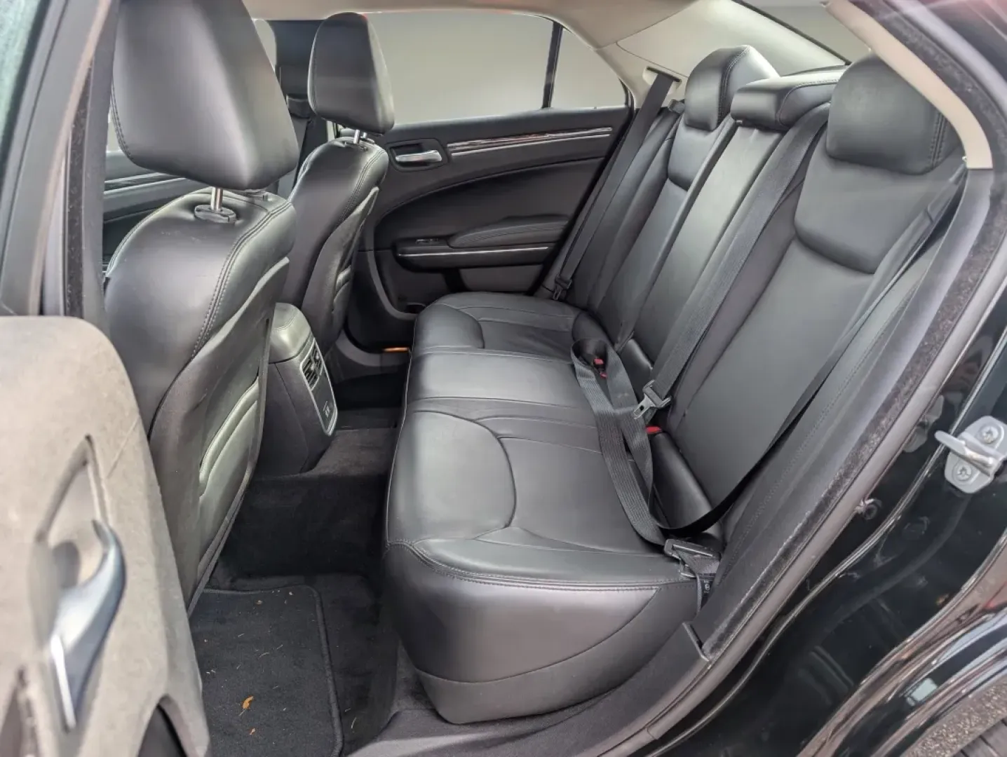 2015 /Black Chrysler 300 Limited (2C3CCAAG7FH) with an Other engine, located at 521 Old Farm Lane Rd, Prattville, AL, 36066, (334) 325-1505, 32.482460, -86.416367 - Are you ready to elevate your daily commute or weekend adventures? Imagine cruising through the vibrant streets of Phenix City in a stylish and reliable 2015 Chrysler 300 Limited. This sleek sedan combines luxury with practicality, making it an ideal choice for everyone-from growing families to budg - Photo#8