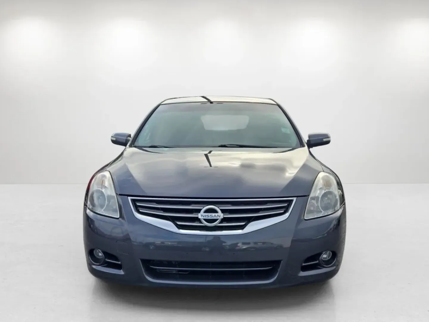 2012 /Charcoal Nissan Altima 3.5 SR (1N4BL2AP3CN) with an Other engine, located at 3959 U.S. 80 W, Phenix City, AL, 36870, (334) 297-4885, 32.469296, -85.135185 - Are you searching for your next reliable sedan that's perfect for daily commutes, family outings, or weekend adventures? Look no further than this stunning 2012 Nissan Altima 3.5 SR, now available at Gils Auto in Phenix City, AL! With its sleek gray exterior and luxurious charcoal leather interior, - Photo#1