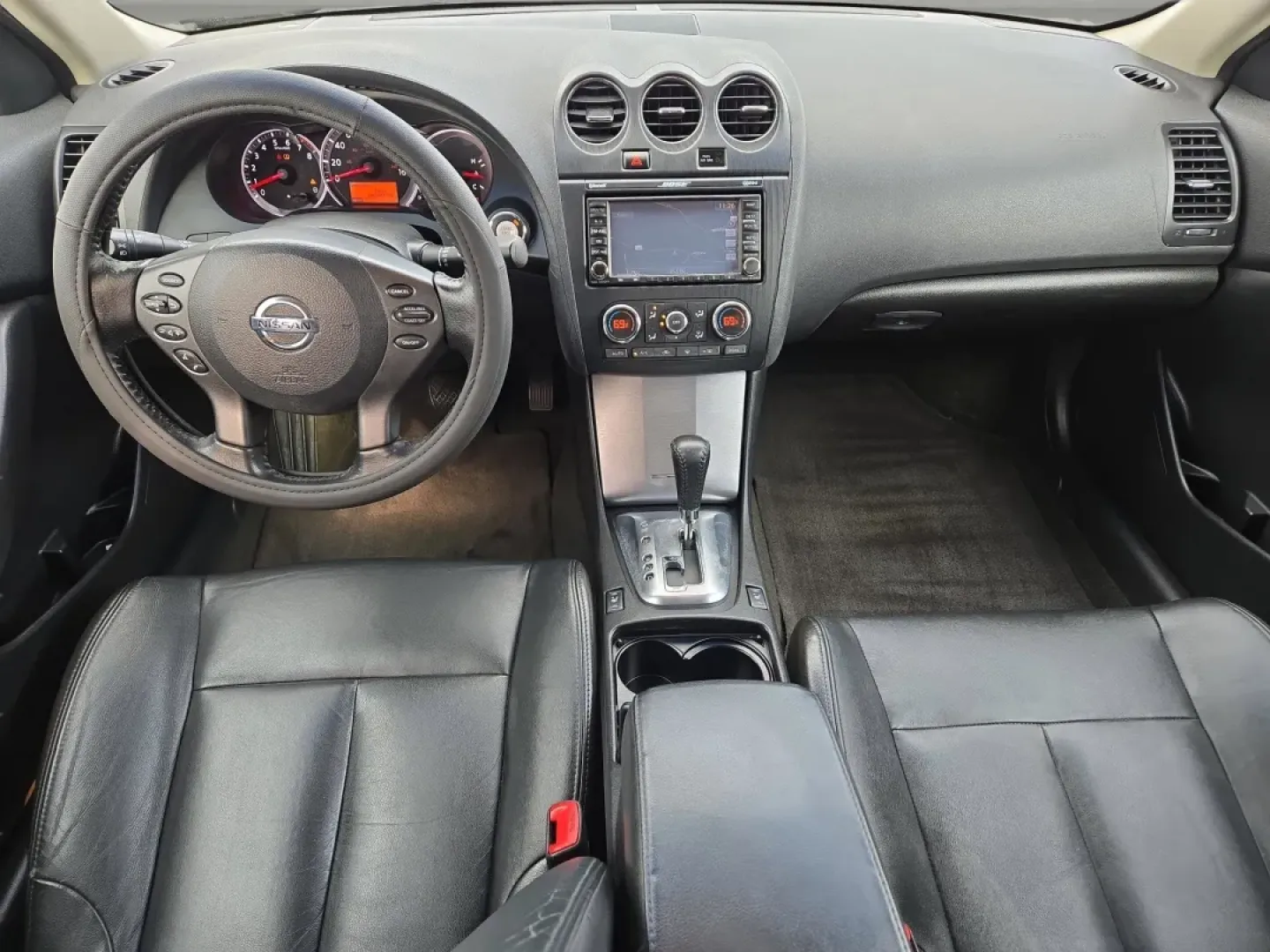 2012 /Charcoal Nissan Altima 3.5 SR (1N4BL2AP3CN) with an Other engine, located at 3959 U.S. 80 W, Phenix City, AL, 36870, (334) 297-4885, 32.469296, -85.135185 - Are you searching for your next reliable sedan that's perfect for daily commutes, family outings, or weekend adventures? Look no further than this stunning 2012 Nissan Altima 3.5 SR, now available at Gils Auto in Phenix City, AL! With its sleek gray exterior and luxurious charcoal leather interior, - Photo#13