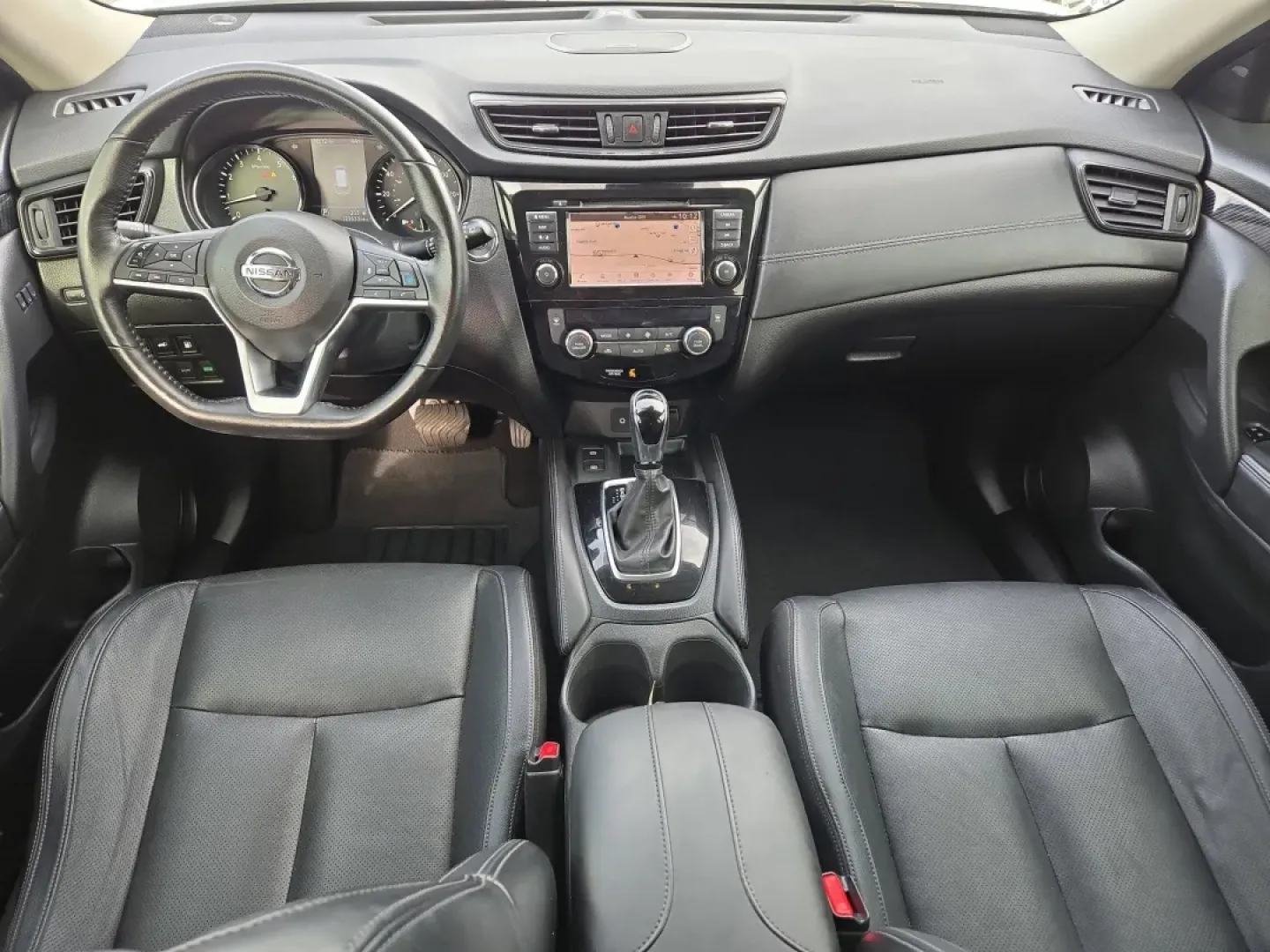 2018 /Charcoal Nissan Rogue SL (JN8AT2MT0JW) with an Other engine, located at 7000 Northlake Connector, Columbus, GA, 31904, (706) 987-8085, 32.524975, -84.978134 - Discover the perfect blend of style, comfort, and functionality with this stunning 2018 Nissan Rogue SL, available now at Gils Auto in Phenix City, AL. Whether you're a growing family looking for dependable transportation or a commuter seeking a reliable and efficient ride, this SUV is designed to e - Photo#13