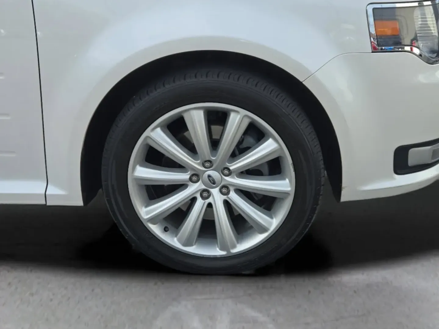 2016 Ford Flex SEL (2FMGK5C88GB) with an Other engine, located at 3959 U.S. 80 W, Phenix City, AL, 36870, (334) 297-4885, 32.469296, -85.135185 - **Discover Your Next Adventure with the 2016 Ford Flex SEL at Gils Auto - Phenix City!**<br /> <br /> Are you searching for the perfect vehicle to accommodate your growing family or to enhance your daily commute? Look no further than the 2016 Ford Flex SEL, a versatile crossover designed for both co - Photo#2