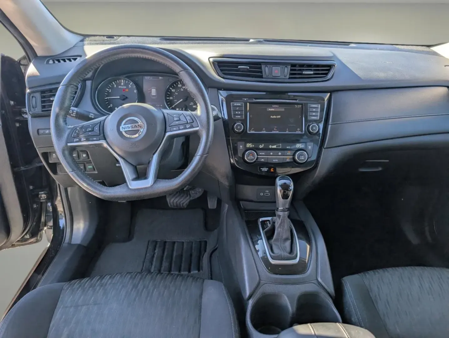 2019 /Charcoal Nissan Rogue SV (5N1AT2MT2KC) with an Other engine, located at 3959 U.S. 80 W, Phenix City, AL, 36870, (334) 297-4885, 32.469296, -85.135185 - **Discover the Perfect SUV for Your Family Adventures 2019 Nissan Rogue SV at Gils Auto!**<br /> <br /> Are you ready to elevate your family outings, weekend adventures, or daily commutes? Look no further! The 2019 Nissan Rogue SV is the perfect SUV to meet all your lifestyle needs. With its impres - Photo#11