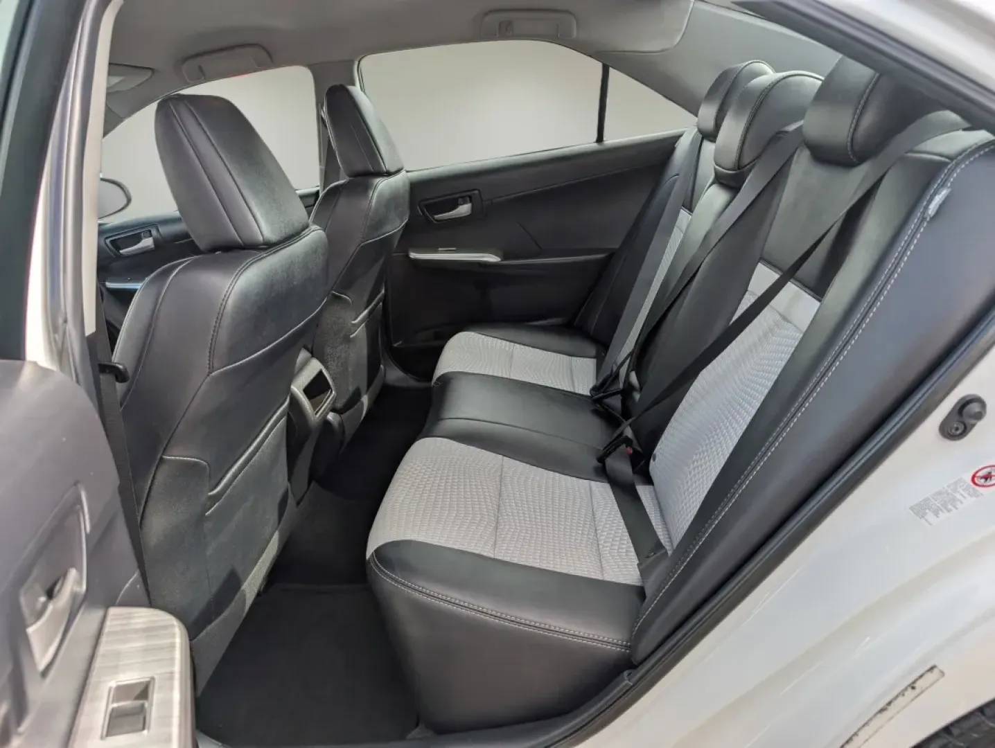 2014 Toyota Camry SE (4T1BF1FK3EU) with an Other engine, located at 804 22nd Ave, Phenix City, AL, 36870, (334) 297-1860, 32.484749, -85.024475 - **Drive Home the Perfect Blend of Comfort and Style: 2014 Toyota Camry at Gils Auto in Phenix City, AL!**<br /> <br /> Are you in search of a reliable sedan that fits your vibrant lifestyle, whether it's commuting to work, shuttling the family around, or embarking on weekend adventures? Look no furt - Photo#10