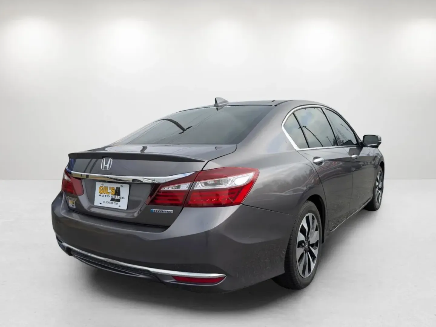 2017 Honda Accord Hybrid EX-L (JHMCR6F55HC) with an Other engine, located at 5115 14th Ave., Columbus, GA, 31904, (706) 323-0345, 32.511494, -84.971046 - **Experience the Perfect Blend of Comfort and Efficiency with the 2017 Honda Accord Hybrid EX-L at Gils Auto!**<br /> <br /> Are you ready to elevate your daily commute or weekend adventures? The 2017 Honda Accord Hybrid EX-L is the ideal blend of style, comfort, and advanced technology, perfect for - Photo#4