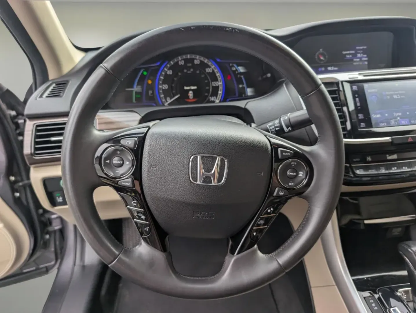 2017 Honda Accord Hybrid EX-L (JHMCR6F55HC) with an Other engine, located at 5115 14th Ave., Columbus, GA, 31904, (706) 323-0345, 32.511494, -84.971046 - **Experience the Perfect Blend of Comfort and Efficiency with the 2017 Honda Accord Hybrid EX-L at Gils Auto!**<br /> <br /> Are you ready to elevate your daily commute or weekend adventures? The 2017 Honda Accord Hybrid EX-L is the ideal blend of style, comfort, and advanced technology, perfect for - Photo#15