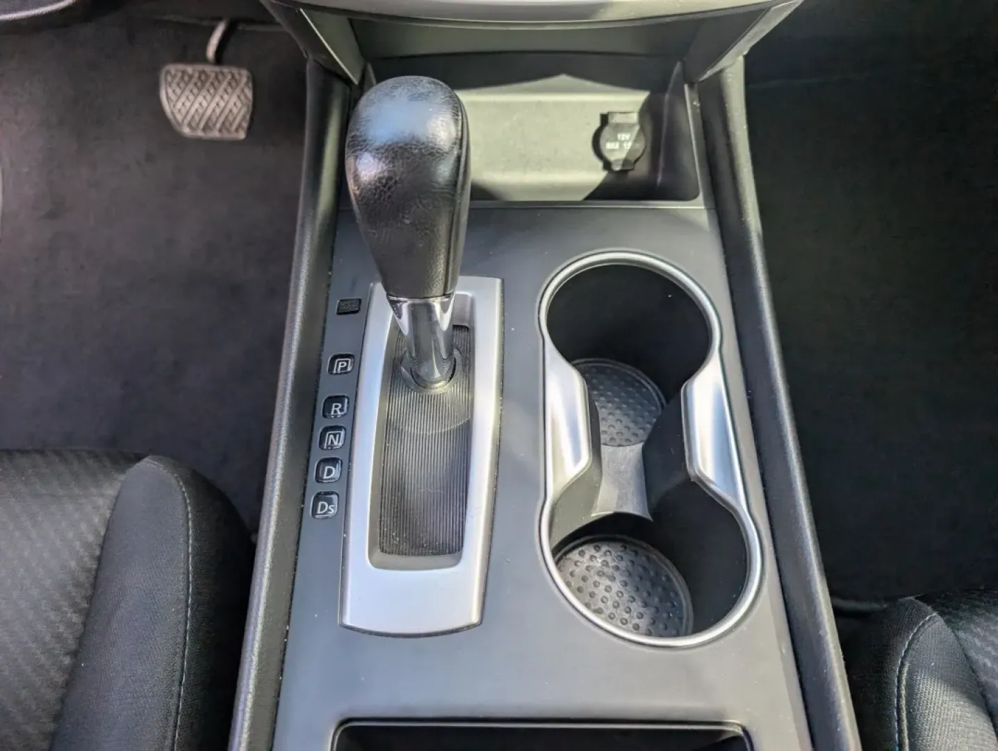 2016 /Charcoal Nissan Altima 2.5 SR (1N4AL3AP0GC) with an Other engine, located at 7000 Northlake Connector, Columbus, GA, 31904, (706) 987-8085, 32.524975, -84.978134 - Elevate your daily commute and weekend adventures with the sleek and stylish 2016 Nissan Altima 2.5 SR, available now at Gils Auto in Phenix City, AL. This exceptional sedan is not just a vehicle; it's a lifestyle upgrade, perfect for anyone who values comfort, technology, and efficiency. Whether yo - Photo#12