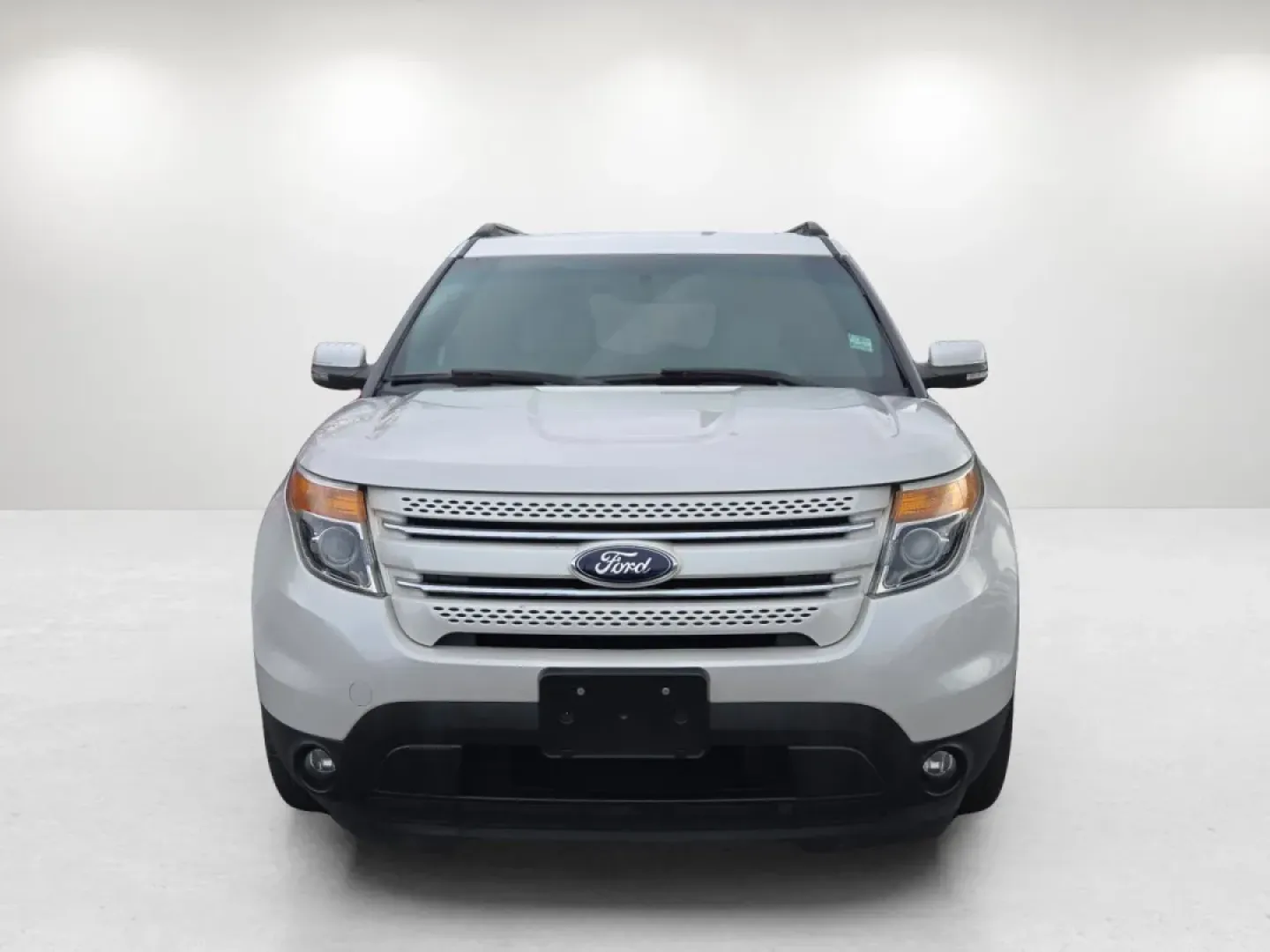 2015 Ford Explorer Limited (1FM5K7F8XFG) with an Other engine, located at 804 22nd Ave, Phenix City, AL, 36870, (334) 297-1860, 32.484749, -85.024475 - Embark on your next adventure with the 2015 Ford Explorer Limited, a versatile SUV that caters to families, weekend warriors, and commuters alike. Whether you're gearing up for a family road trip or tackling your daily commute, this vehicle strikes the perfect balance between comfort, technology, an - Photo#1