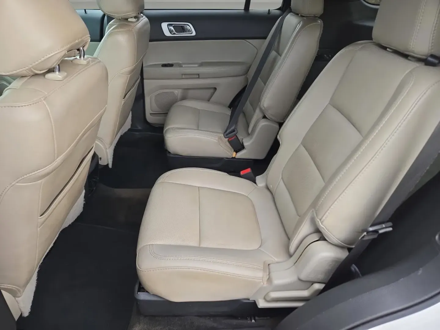 2015 Ford Explorer Limited (1FM5K7F8XFG) with an Other engine, located at 804 22nd Ave, Phenix City, AL, 36870, (334) 297-1860, 32.484749, -85.024475 - Embark on your next adventure with the 2015 Ford Explorer Limited, a versatile SUV that caters to families, weekend warriors, and commuters alike. Whether you're gearing up for a family road trip or tackling your daily commute, this vehicle strikes the perfect balance between comfort, technology, an - Photo#12