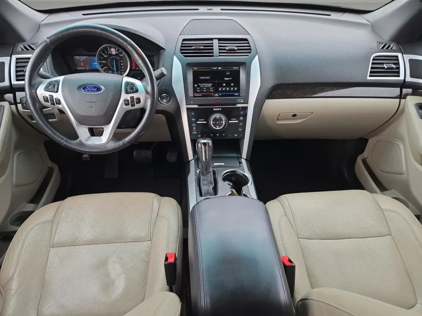 2015 Ford Explorer Limited (1FM5K7F8XFG) with an Other engine, located at 804 22nd Ave, Phenix City, AL, 36870, (334) 297-1860, 32.484749, -85.024475 - Embark on your next adventure with the 2015 Ford Explorer Limited, a versatile SUV that caters to families, weekend warriors, and commuters alike. Whether you're gearing up for a family road trip or tackling your daily commute, this vehicle strikes the perfect balance between comfort, technology, an - Photo#14