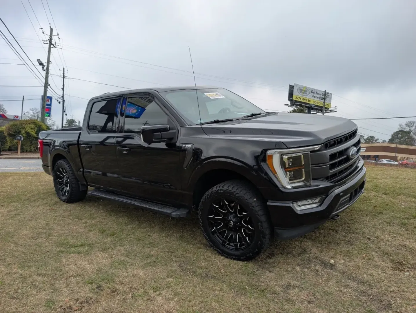 2021 Ford F-150 LARIAT (1FTFW1E85MK) with an Other engine, located at 3959 U.S. 80 W, Phenix City, AL, 36870, (334) 297-4885, 32.469296, -85.135185 - **Unleash Your Adventure with the 2021 Ford F-150 Perfect for Every Lifestyle!**<br /> <br /> Are you ready to elevate your driving experience? Look no further than the robust 2021 Ford F-150, available now at Gils Auto - Phenix City - Prime! Whether you're a growing family looking for a spacious c - Photo#2