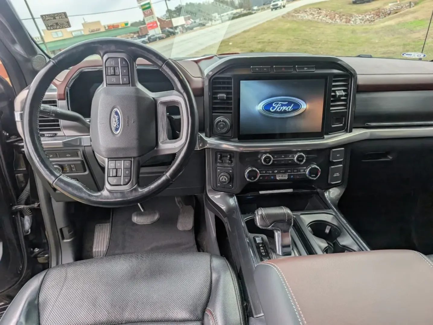 2021 Ford F-150 LARIAT (1FTFW1E85MK) with an Other engine, located at 3959 U.S. 80 W, Phenix City, AL, 36870, (334) 297-4885, 32.469296, -85.135185 - **Unleash Your Adventure with the 2021 Ford F-150 Perfect for Every Lifestyle!**<br /> <br /> Are you ready to elevate your driving experience? Look no further than the robust 2021 Ford F-150, available now at Gils Auto - Phenix City - Prime! Whether you're a growing family looking for a spacious c - Photo#11