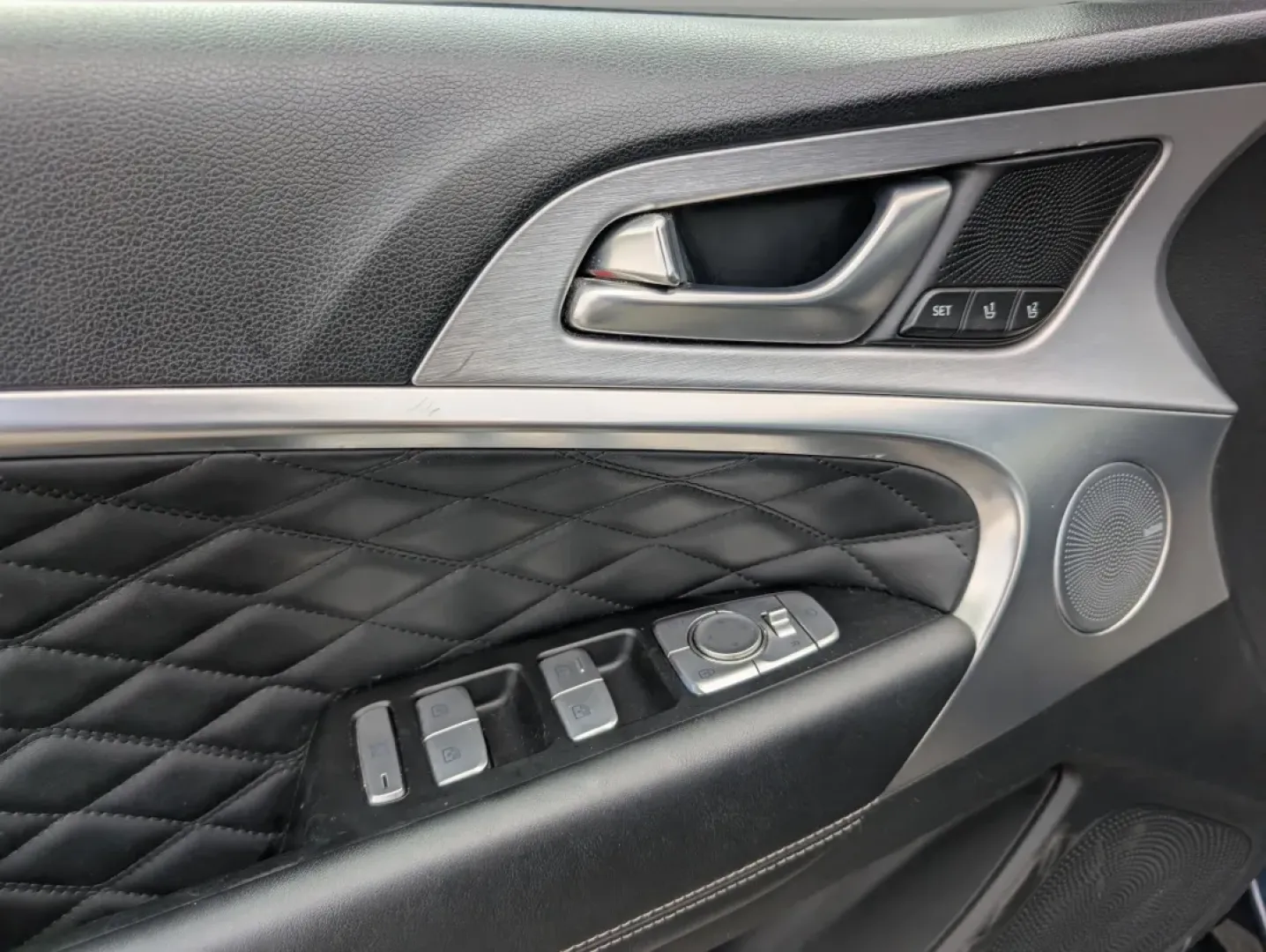 2019 Genesis G70 (KMTG34LE2KU) with an Other engine, located at 5115 14th Ave., Columbus, GA, 31904, (706) 323-0345, 32.511494, -84.971046 - **Discover the Ultimate Driving Experience with the 2019 Genesis G70 at Gils Auto - Phenix City - Prime!**<br /> <br /> Are you ready to elevate your daily commute or weekend adventures? The 2019 Genesis G70 is the perfect companion for professionals, families, and anyone seeking a blend of luxury a - Photo#8