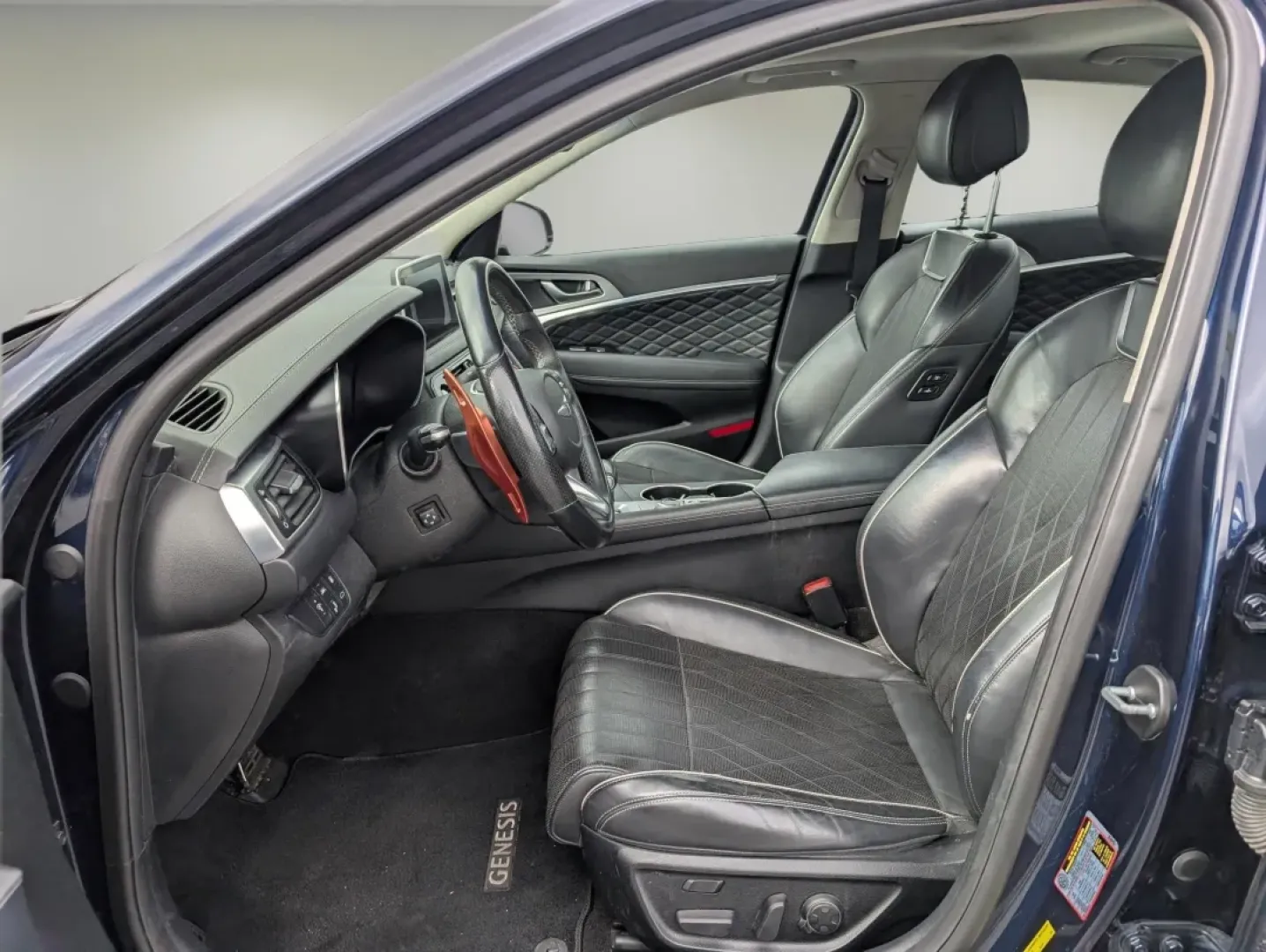 2019 Genesis G70 (KMTG34LE2KU) with an Other engine, located at 5115 14th Ave., Columbus, GA, 31904, (706) 323-0345, 32.511494, -84.971046 - **Discover the Ultimate Driving Experience with the 2019 Genesis G70 at Gils Auto - Phenix City - Prime!**<br /> <br /> Are you ready to elevate your daily commute or weekend adventures? The 2019 Genesis G70 is the perfect companion for professionals, families, and anyone seeking a blend of luxury a - Photo#9