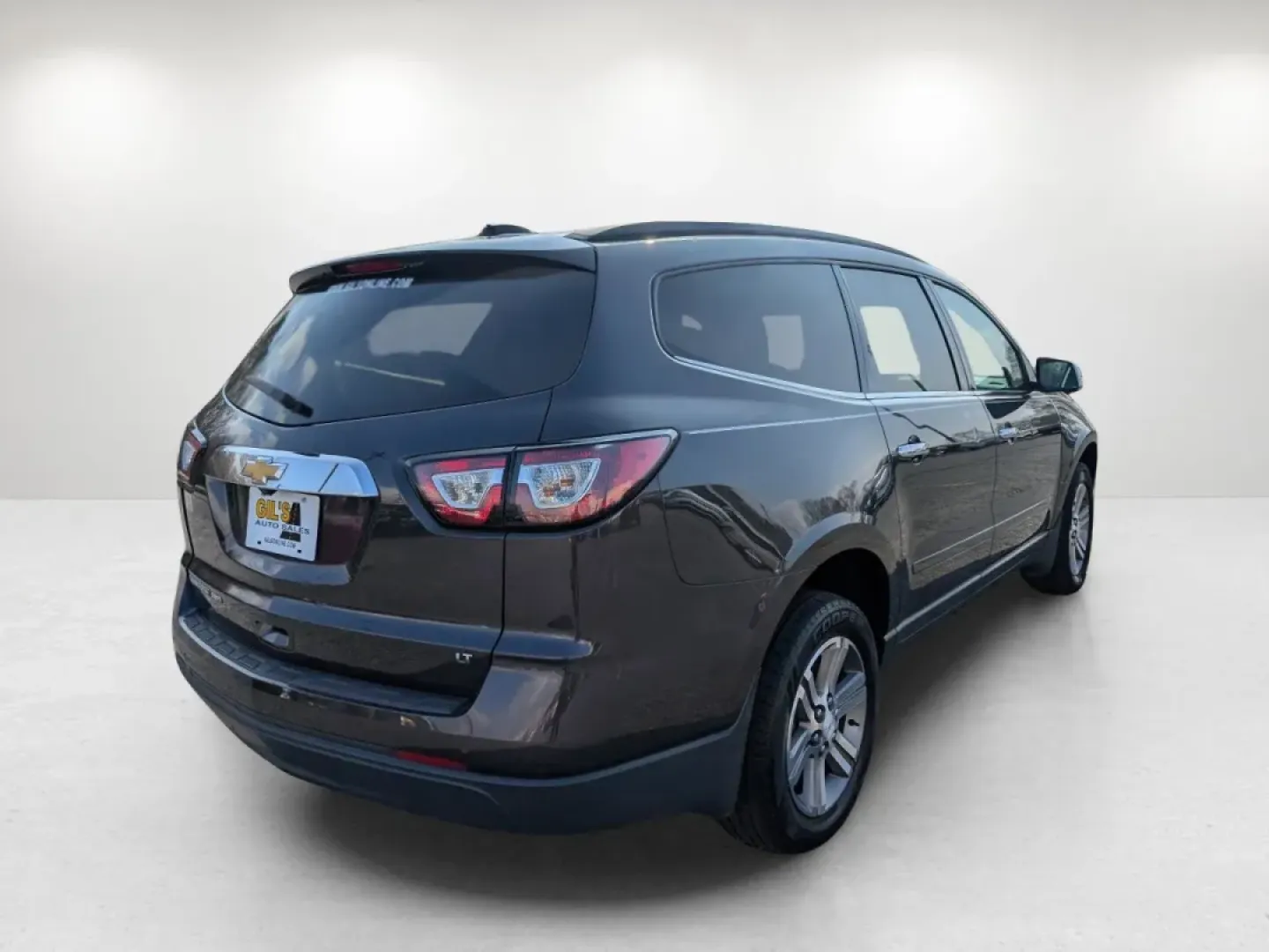 2017 /Ebony Chevrolet Traverse LT (1GNKVGKD1HJ) with an Other engine, located at 5115 14th Ave., Columbus, GA, 31904, (706) 323-0345, 32.511494, -84.971046 - **Discover Your Next Family Adventure with the 2017 Chevrolet Traverse LT at Gils Auto!**<br /> <br /> Are you ready to elevate your family outings, weekend getaways, or daily commutes? The 2017 Chevrolet Traverse LT is your perfect companion, designed to fit the lifestyle of growing families and bu - Photo#4