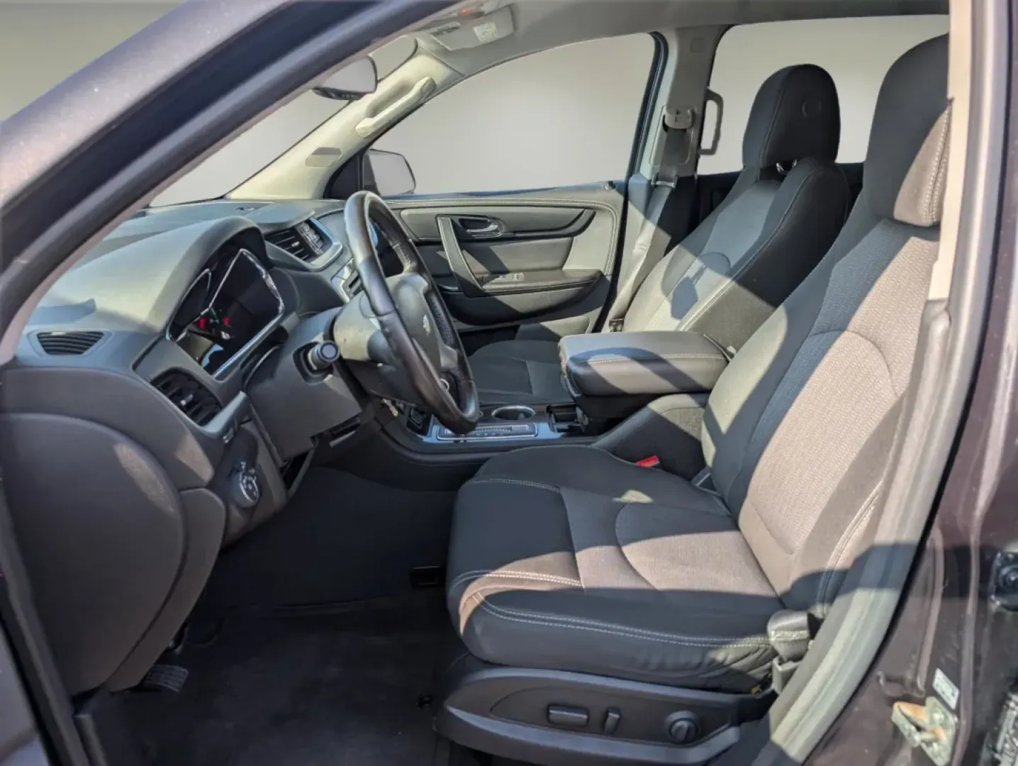 2017 /Ebony Chevrolet Traverse LT (1GNKVGKD1HJ) with an Other engine, located at 5115 14th Ave., Columbus, GA, 31904, (706) 323-0345, 32.511494, -84.971046 - **Discover Your Next Family Adventure with the 2017 Chevrolet Traverse LT at Gils Auto!**<br /> <br /> Are you ready to elevate your family outings, weekend getaways, or daily commutes? The 2017 Chevrolet Traverse LT is your perfect companion, designed to fit the lifestyle of growing families and bu - Photo#9