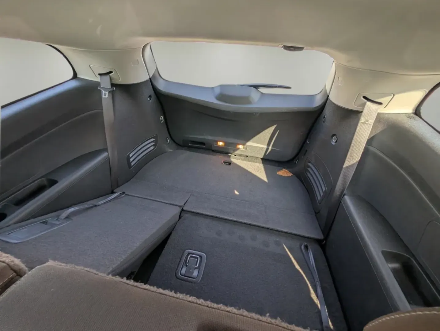 2017 /Ebony Chevrolet Traverse LT (1GNKVGKD1HJ) with an Other engine, located at 5115 14th Ave., Columbus, GA, 31904, (706) 323-0345, 32.511494, -84.971046 - **Discover Your Next Family Adventure with the 2017 Chevrolet Traverse LT at Gils Auto!**<br /> <br /> Are you ready to elevate your family outings, weekend getaways, or daily commutes? The 2017 Chevrolet Traverse LT is your perfect companion, designed to fit the lifestyle of growing families and bu - Photo#12