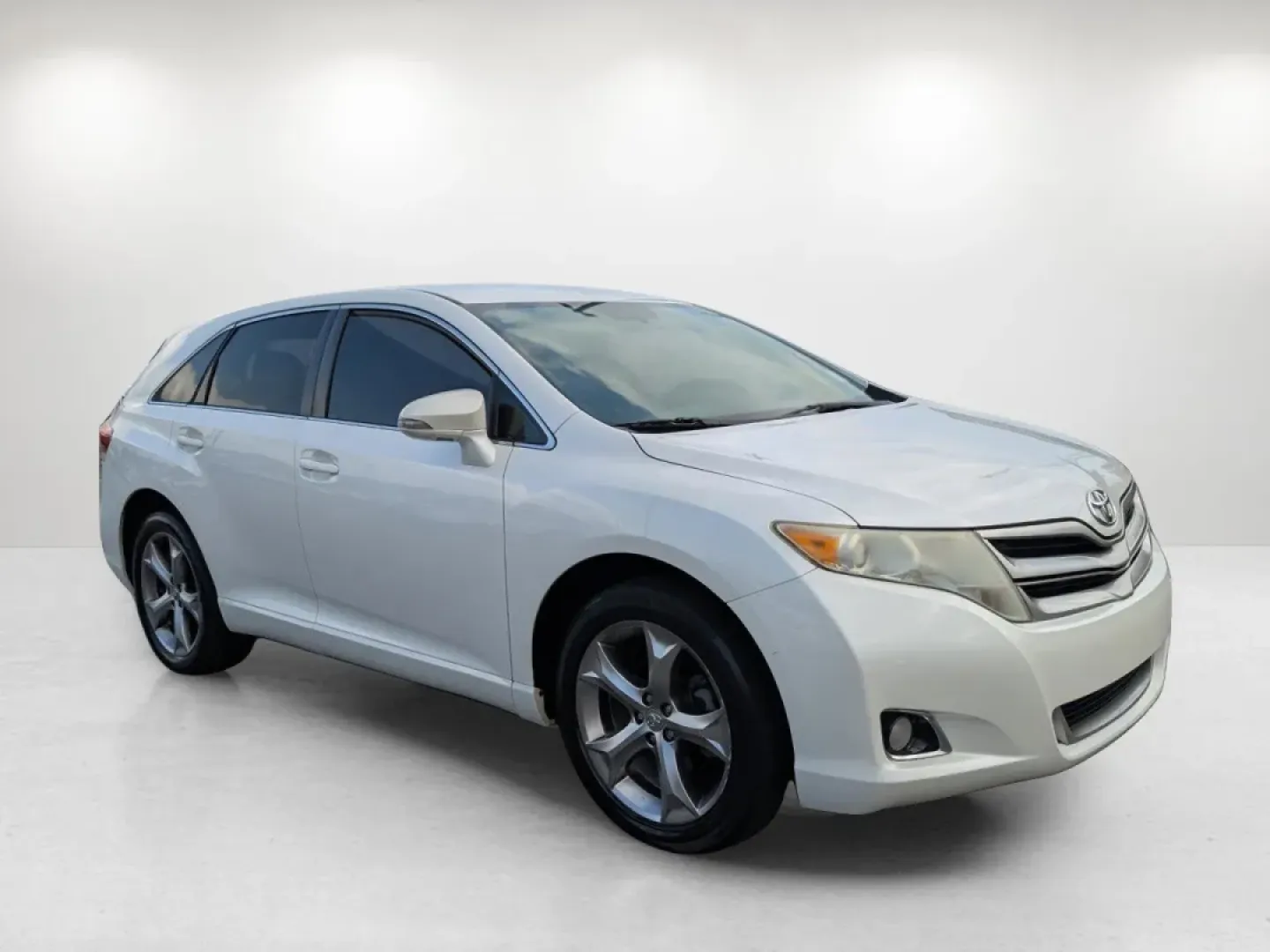 2013 Toyota Venza LE (4T3ZK3BB8DU) with an Other engine, located at 1430 Gateway Drive, Opelika, AL, 36801, (334) 239-0944, 32.637871, -85.409790 - **Explore New Horizons with the 2013 Toyota Venza Your Ultimate Companion for Adventures!**<br /> <br /> Are you ready to elevate your lifestyle with a vehicle that seamlessly blends style, comfort, and practicality? Look no further than the 2013 Toyota Venza, available now at Gils Auto in Phenix C - Photo#2