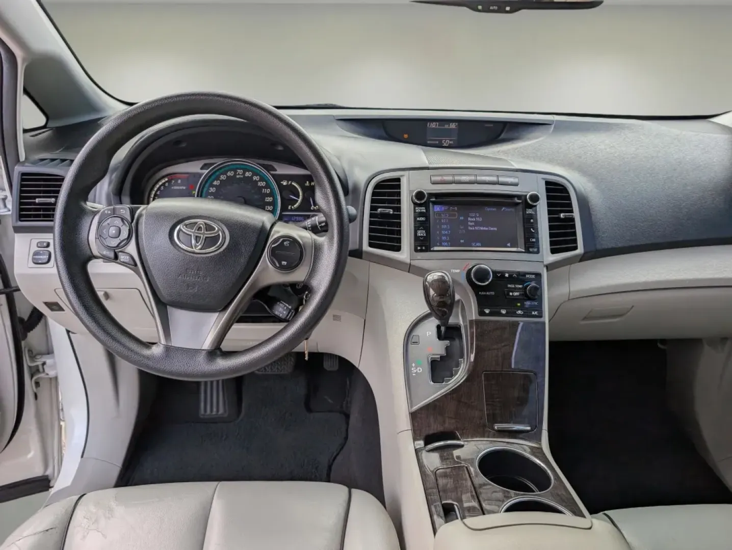 2013 Toyota Venza LE (4T3ZK3BB8DU) with an Other engine, located at 1430 Gateway Drive, Opelika, AL, 36801, (334) 239-0944, 32.637871, -85.409790 - **Explore New Horizons with the 2013 Toyota Venza Your Ultimate Companion for Adventures!**<br /> <br /> Are you ready to elevate your lifestyle with a vehicle that seamlessly blends style, comfort, and practicality? Look no further than the 2013 Toyota Venza, available now at Gils Auto in Phenix C - Photo#11