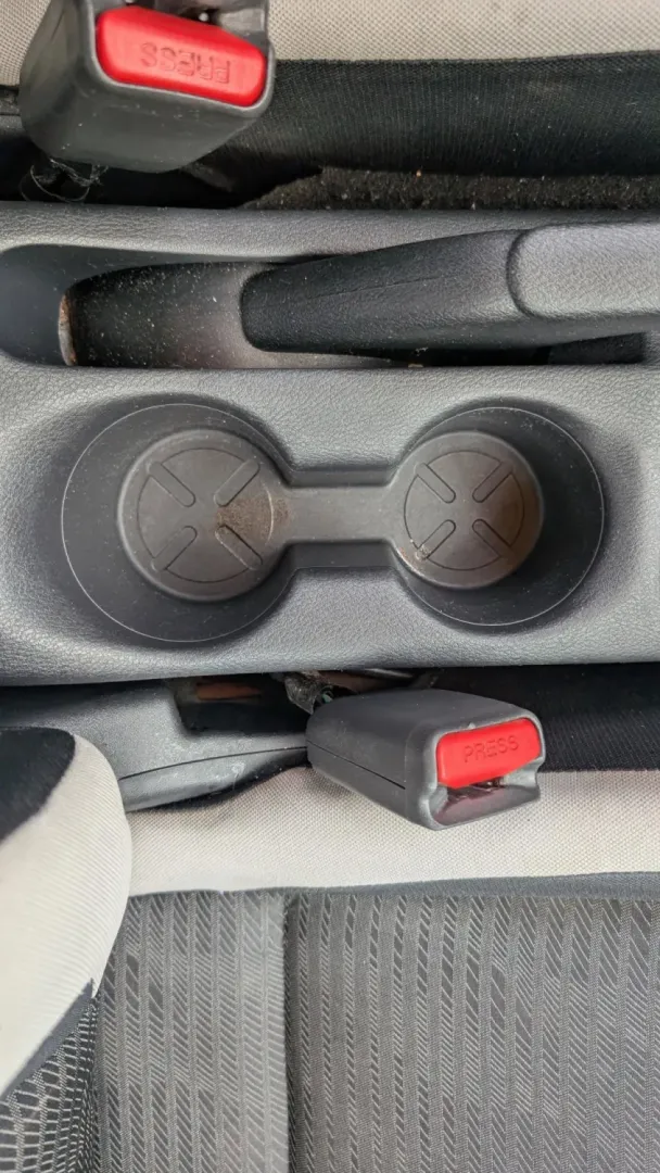 2020 /Graphite Nissan Versa SV (3N1CN8EV2LL) with an Other engine, located at 7000 Northlake Connector, Columbus, GA, 31904, (706) 987-8085, 32.524975, -84.978134 - Are you a budget-conscious buyer in search of a reliable vehicle that fits your lifestyle? Look no further! At Gils Auto in Phenix City, AL, we have just the vehicle for you: a stylish 2020 Nissan Versa SV. This sedan is the perfect choice for anyone who needs a dependable daily driver, whether you' - Photo#11