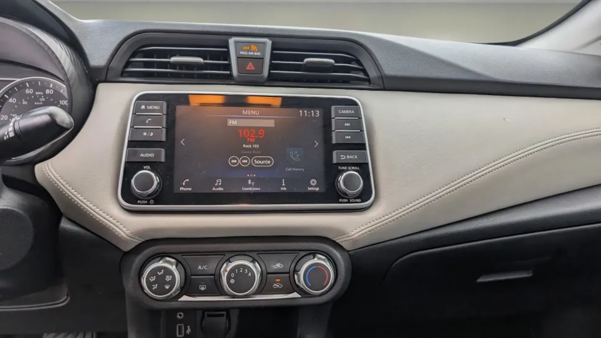 2020 /Graphite Nissan Versa SV (3N1CN8EV2LL) with an Other engine, located at 7000 Northlake Connector, Columbus, GA, 31904, (706) 987-8085, 32.524975, -84.978134 - Are you a budget-conscious buyer in search of a reliable vehicle that fits your lifestyle? Look no further! At Gils Auto in Phenix City, AL, we have just the vehicle for you: a stylish 2020 Nissan Versa SV. This sedan is the perfect choice for anyone who needs a dependable daily driver, whether you' - Photo#13