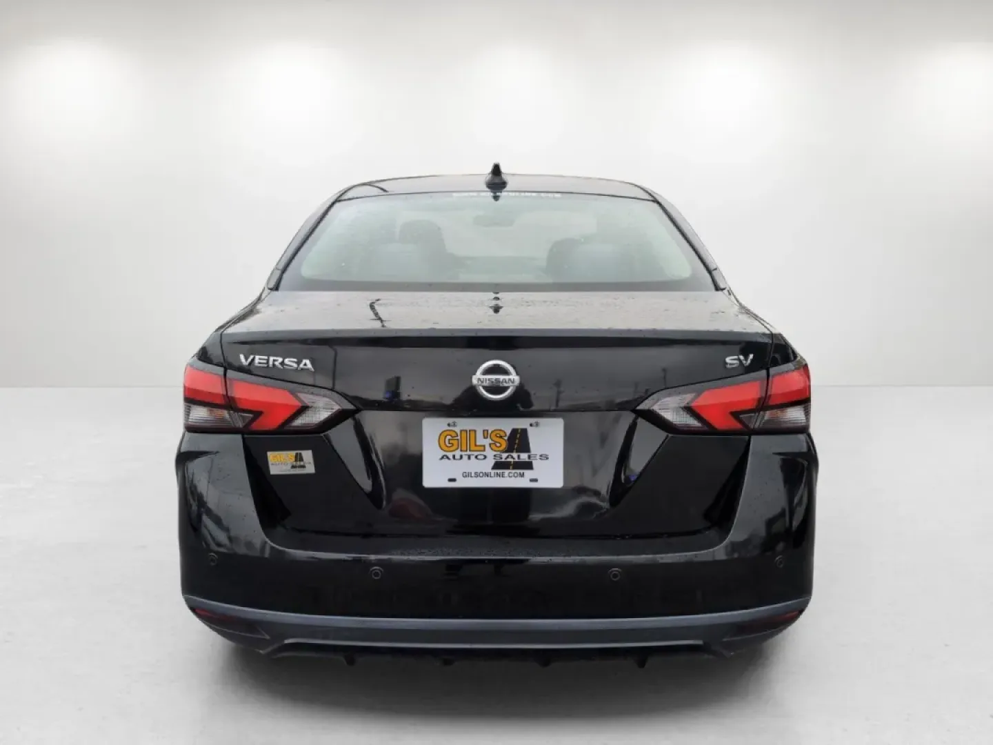 2020 /Graphite Nissan Versa SV (3N1CN8EV2LL) with an Other engine, located at 7000 Northlake Connector, Columbus, GA, 31904, (706) 987-8085, 32.524975, -84.978134 - Are you a budget-conscious buyer in search of a reliable vehicle that fits your lifestyle? Look no further! At Gils Auto in Phenix City, AL, we have just the vehicle for you: a stylish 2020 Nissan Versa SV. This sedan is the perfect choice for anyone who needs a dependable daily driver, whether you' - Photo#15